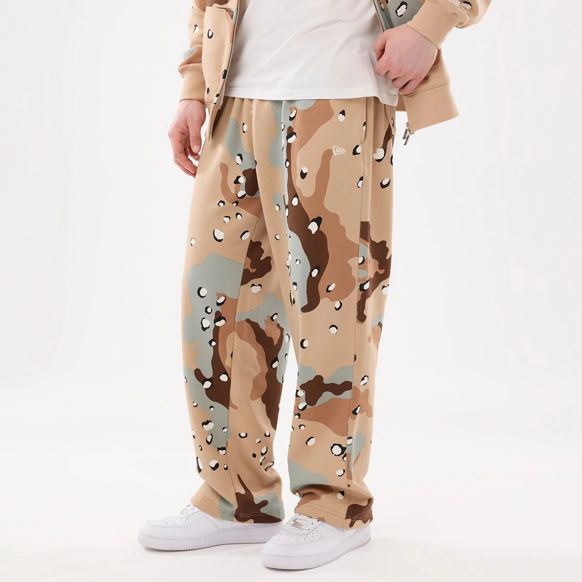 New Era Desert Camo Joggers - Image 7