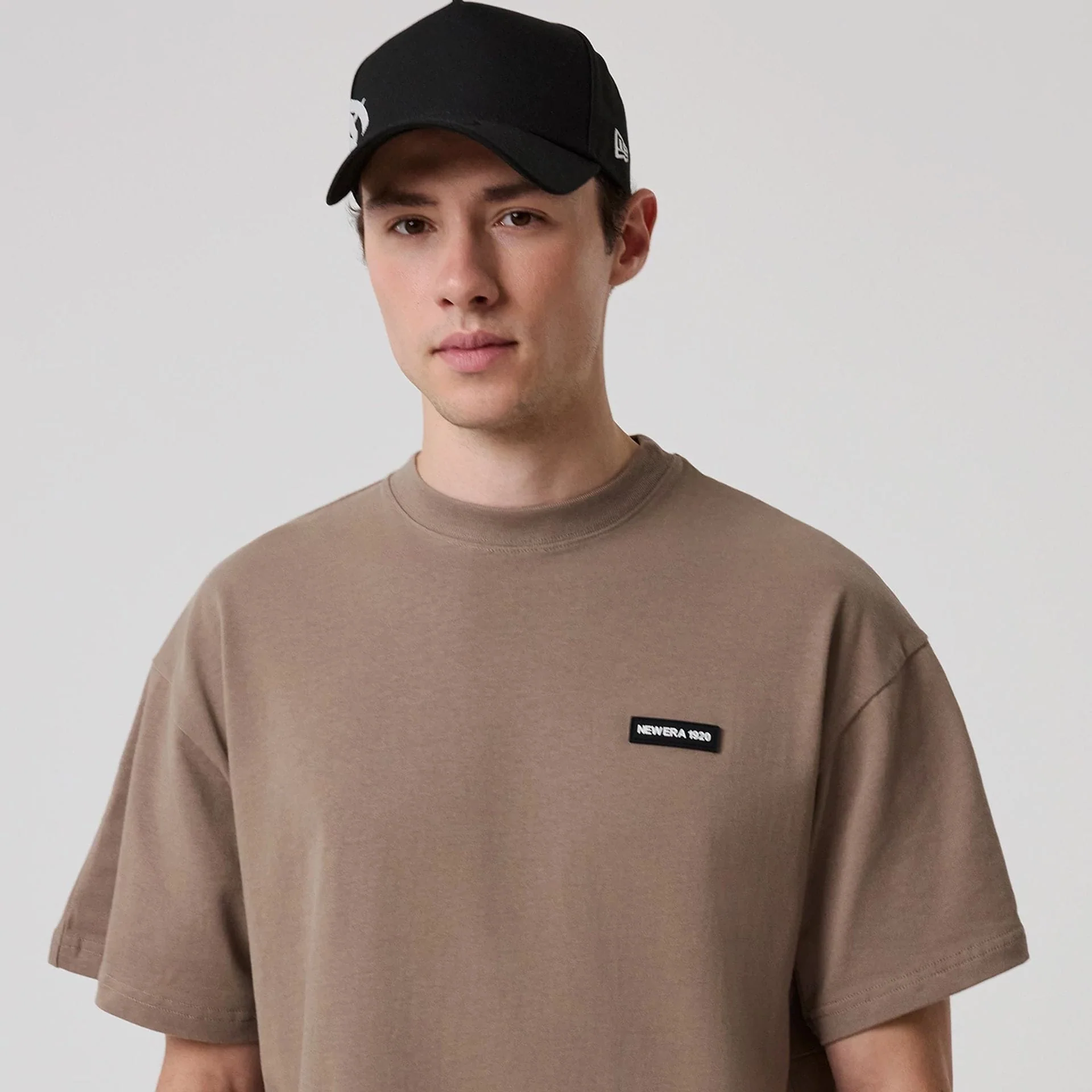 New Era Distressed Brown T-Shirt - Image 7