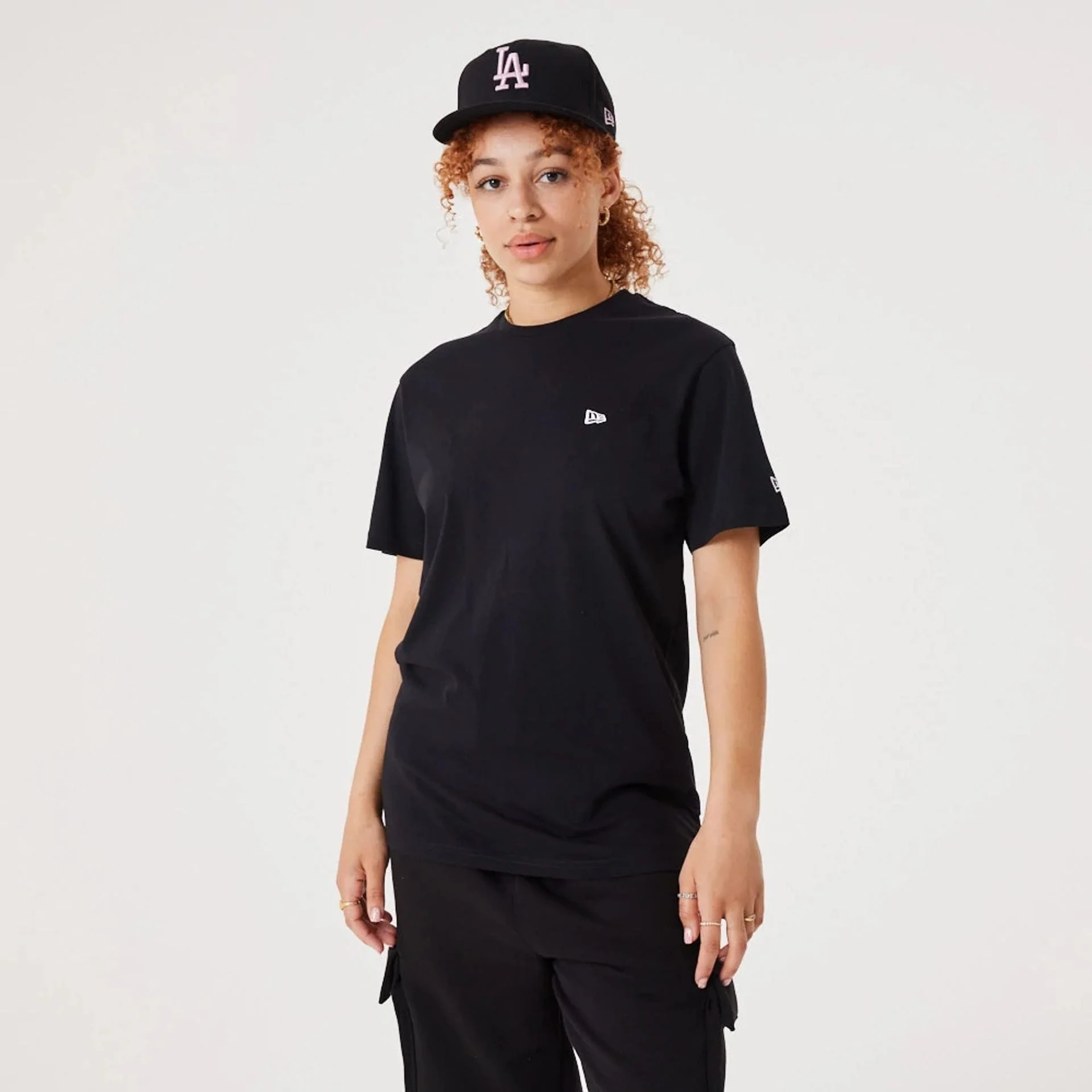 New Era Essential Black T-Shirt - Image 3