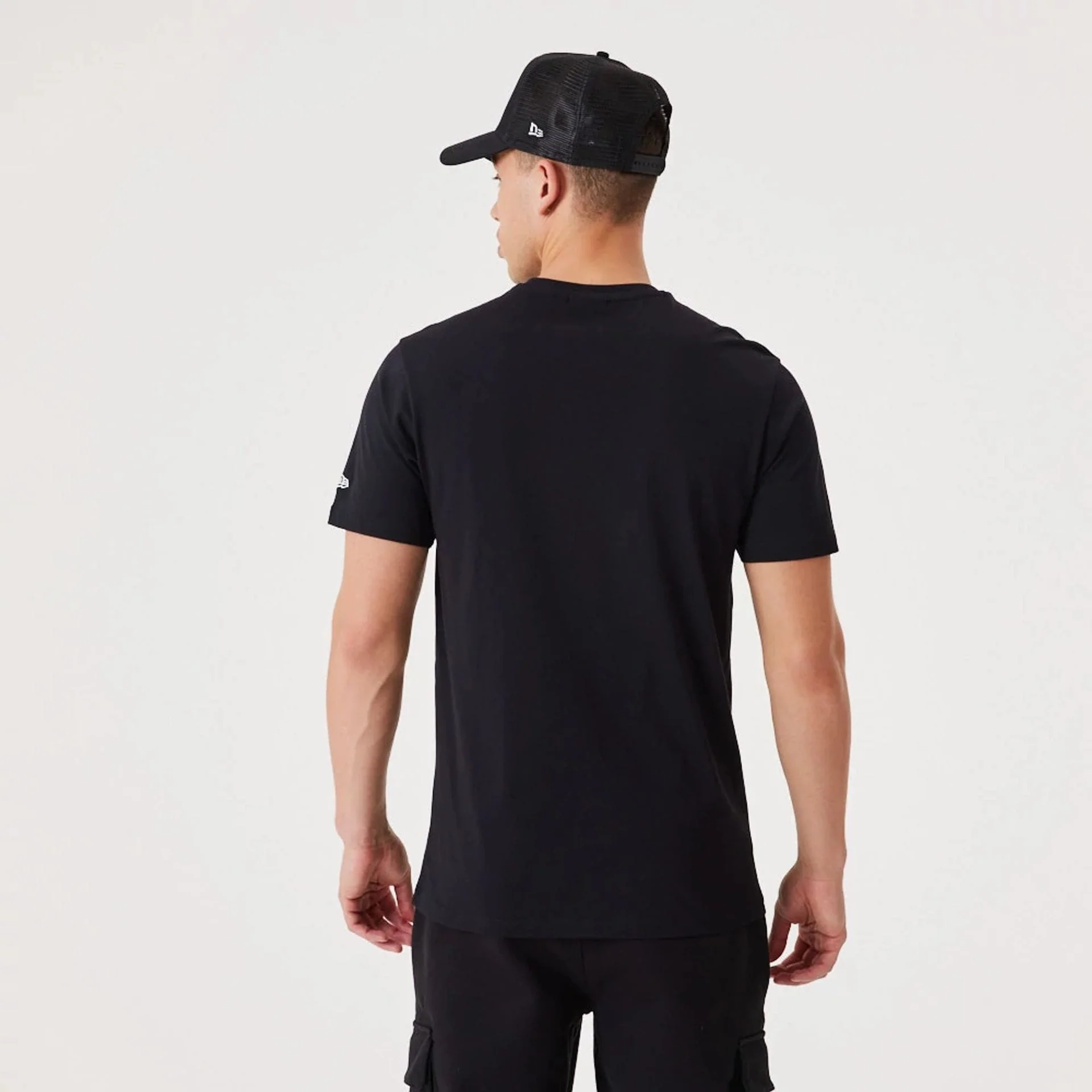 New Era Essential Black T-Shirt - Image 6