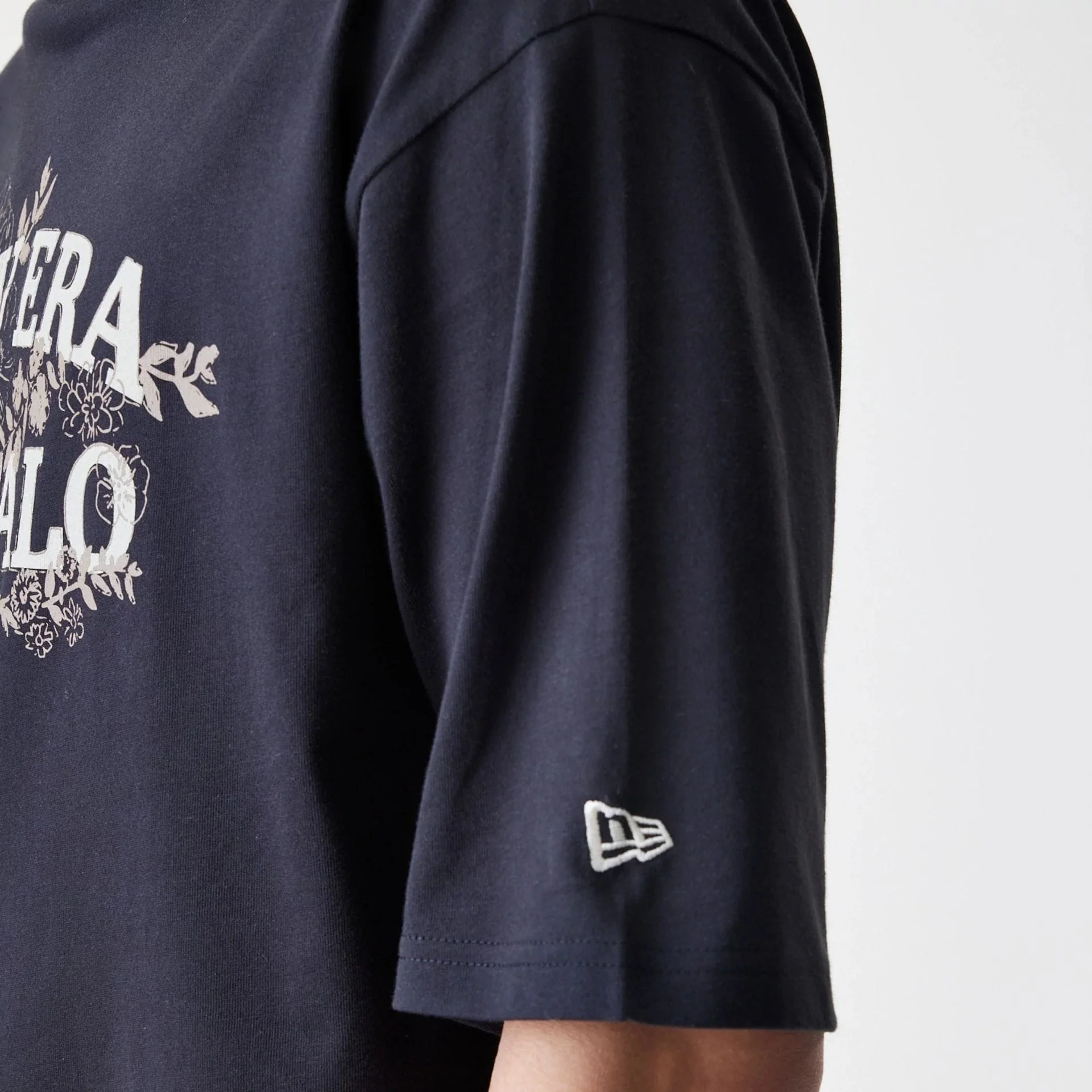 New Era Floral Black Oversized T-Shirt - Image 5