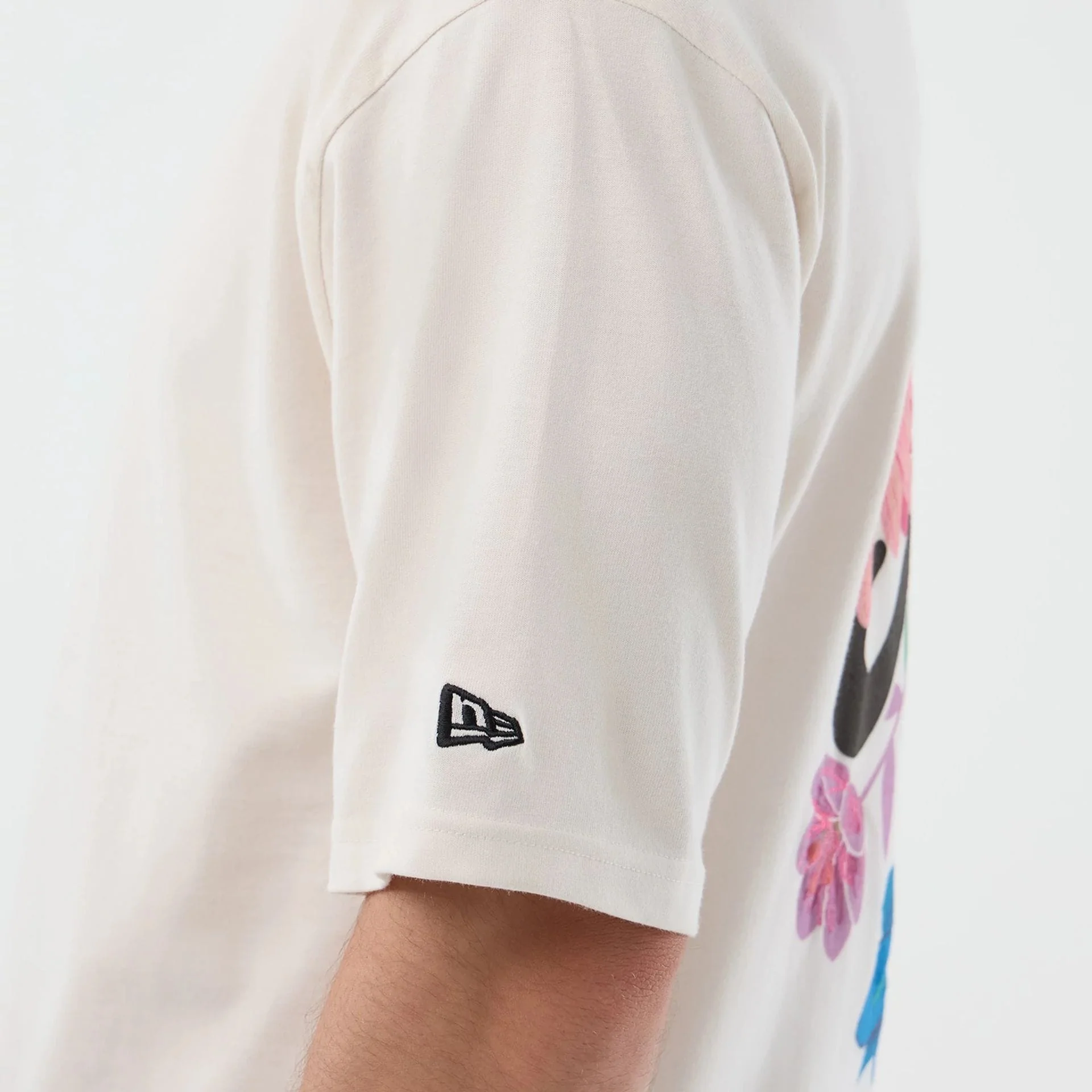 New Era Floral Graphic Open White Oversized T-Shirt - Image 5