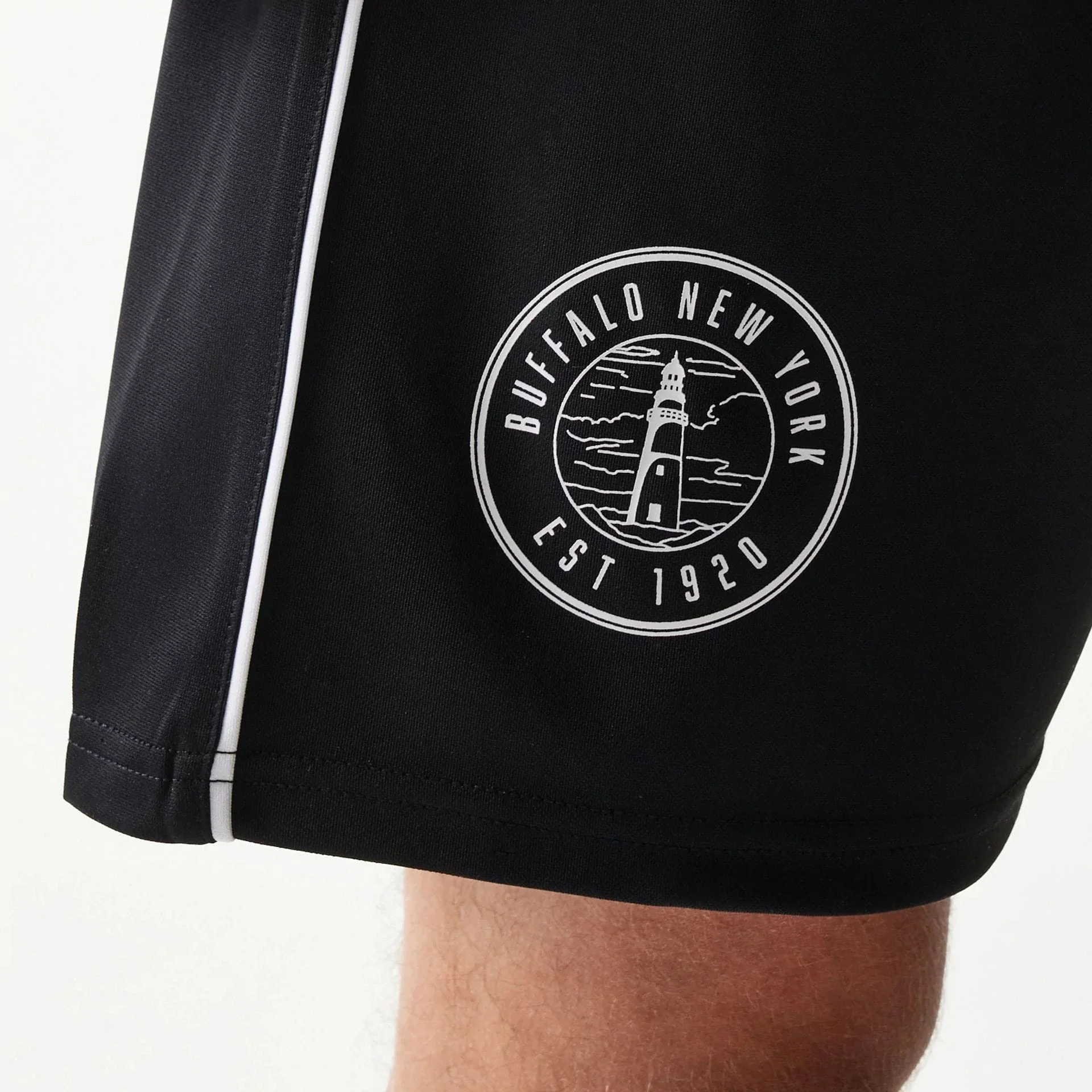 New Era Football Black Shorts - Image 4