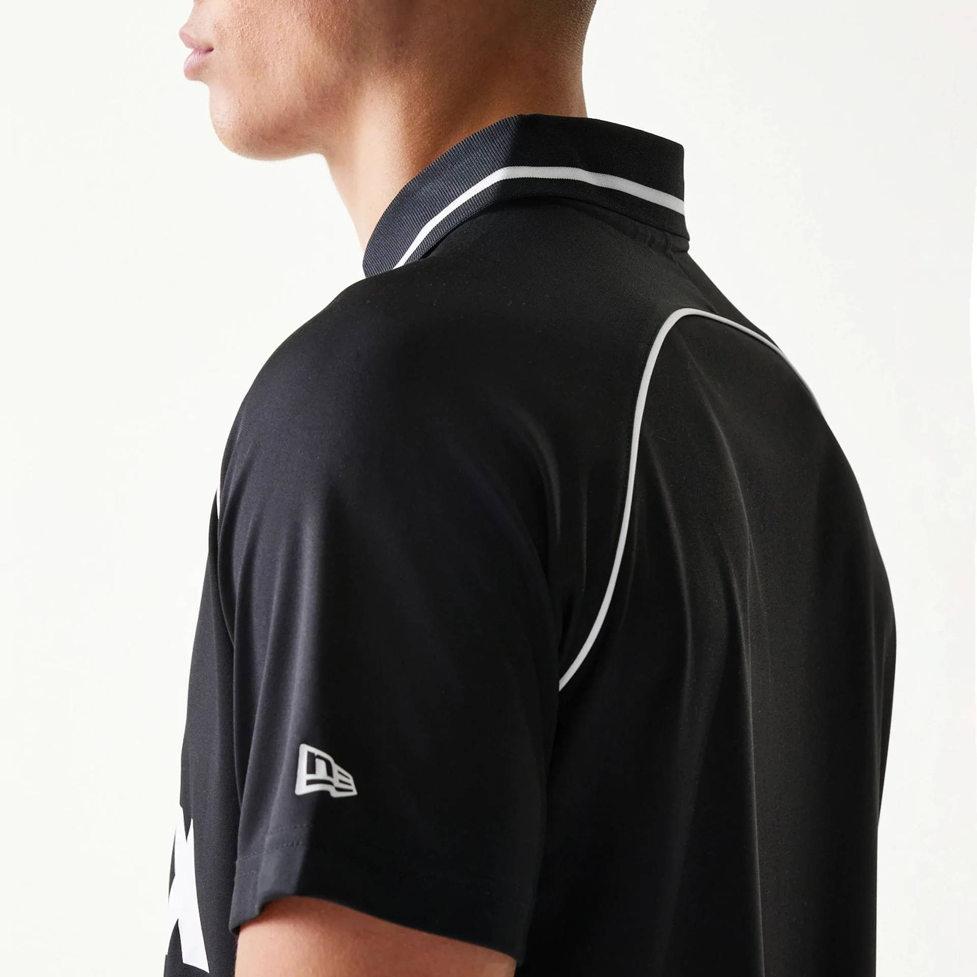 New Era Football Black T-Shirt - Image 5