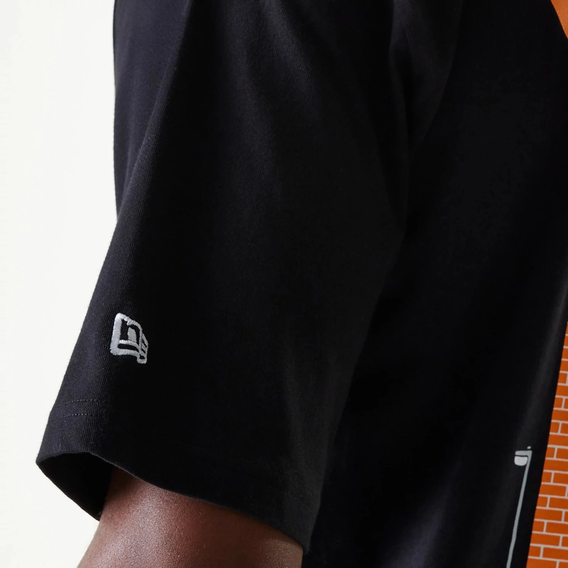 New Era Graffiti Graphic Black Oversized T-Shirt - Image 8