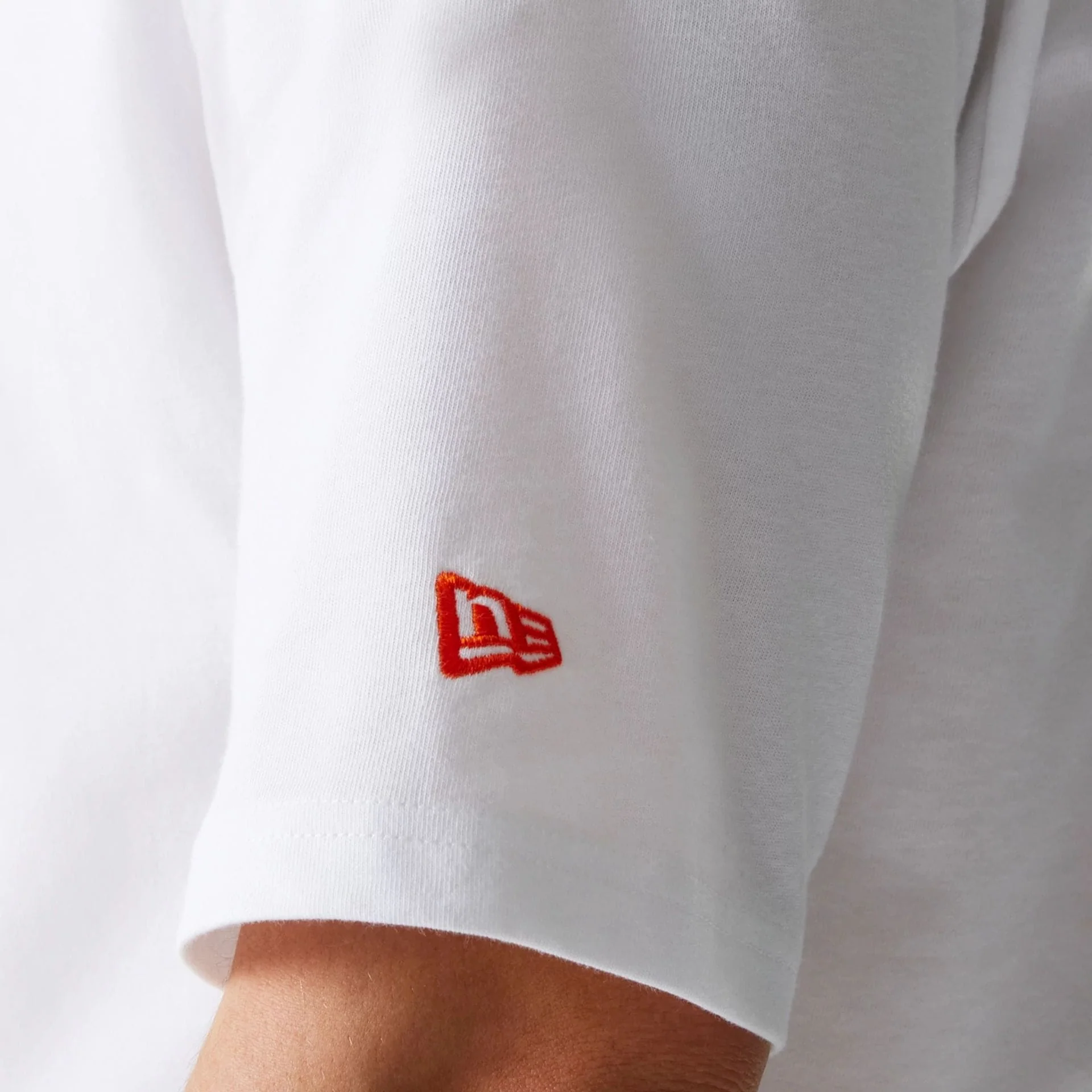 New Era Graphic White Oversized T-Shirt - Image 7