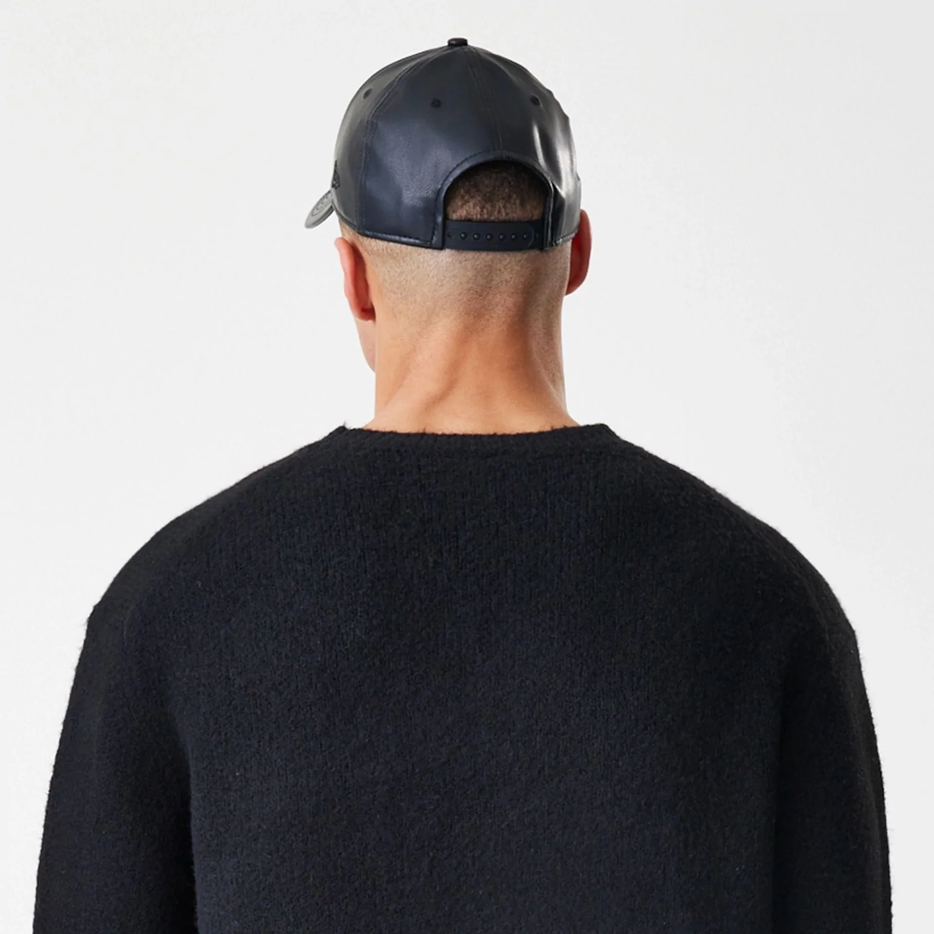 New Era Knit Black Knitted Sweater - Image 8