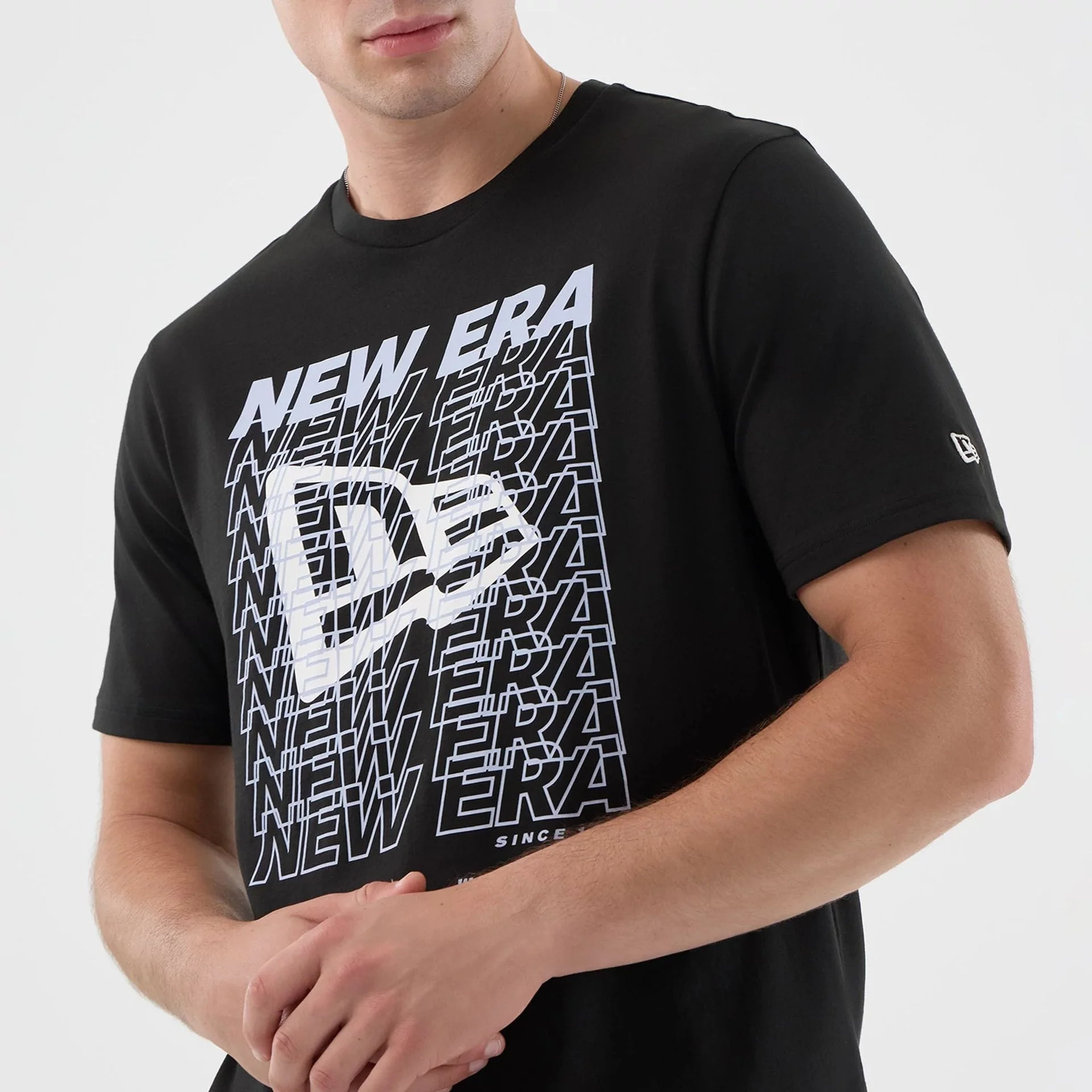 New Era Logo Graphic Black T-Shirt - Image 6