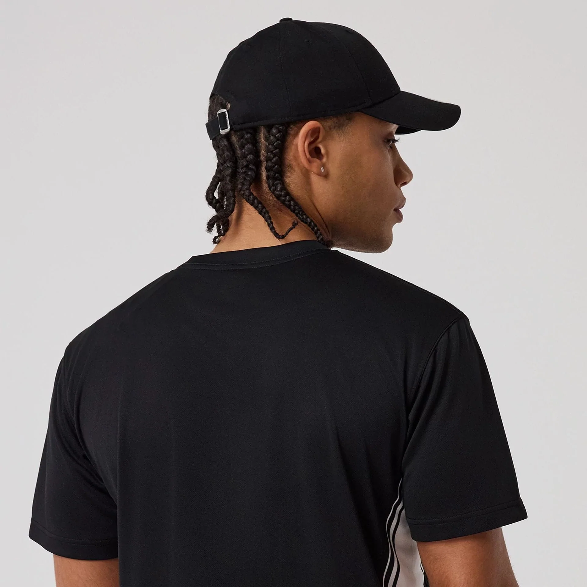 New Era Mesh Black T-Shirt - Image 7