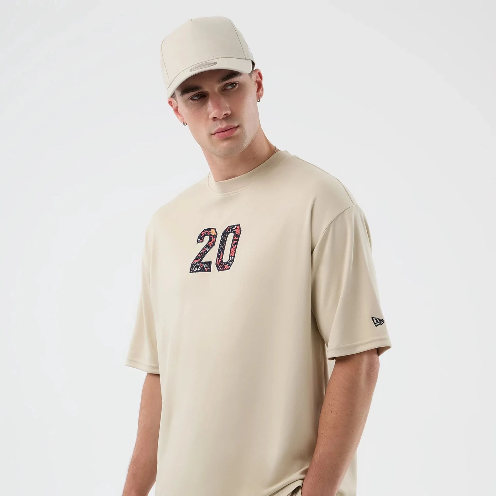 New Era Mesh Infill Light Beige Oversized T-Shirt - Image 4