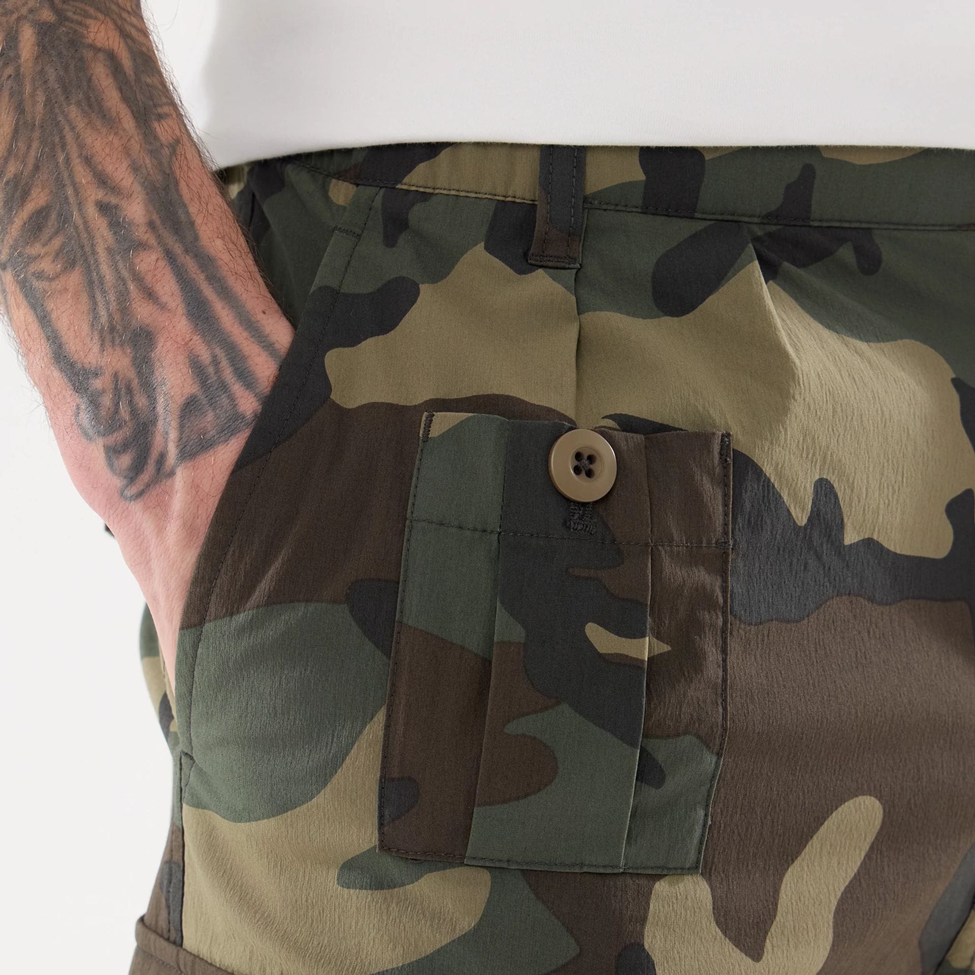 New Era Originators Woodland Camo Cargo Trousers - Image 4