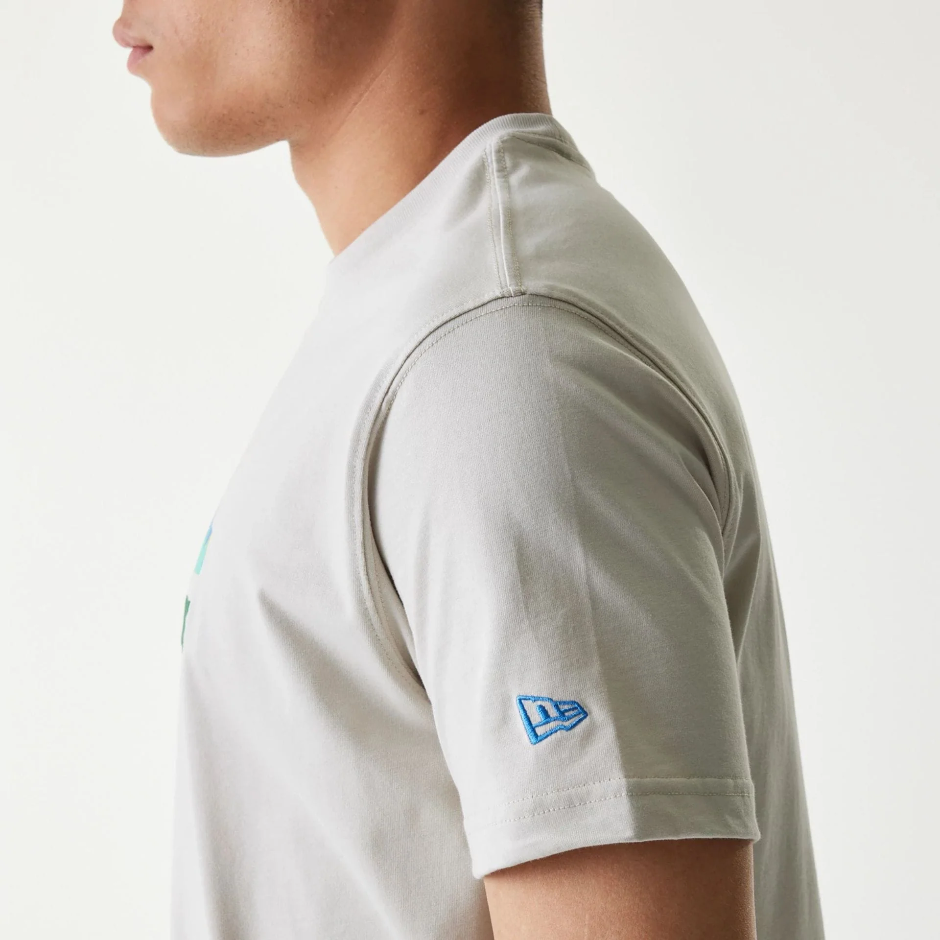 New Era Outdoor Earth Day Stone Side Pocket T-Shirt - Image 5