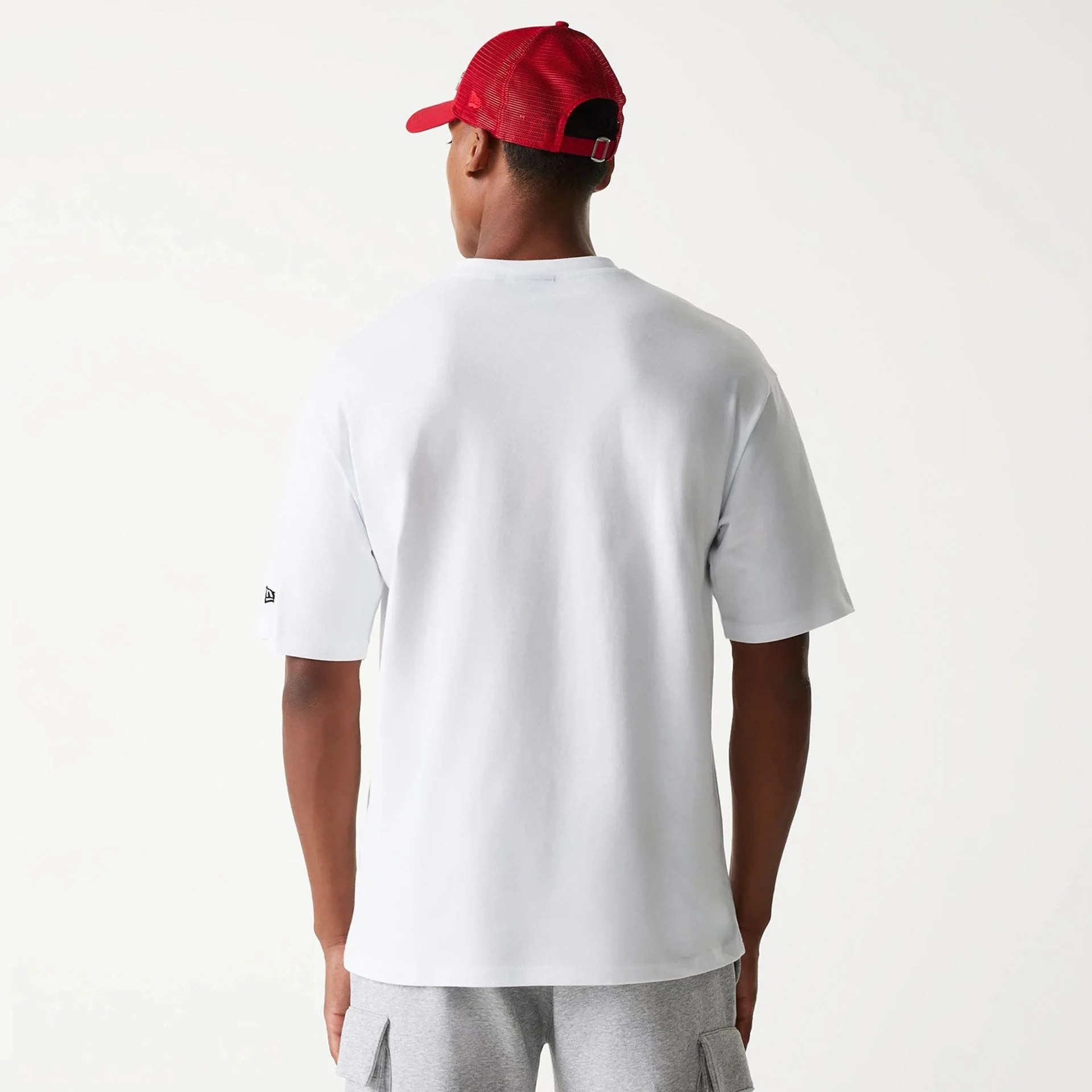 New Era Outdoor Graphic White Oversized T-Shirt - Image 2
