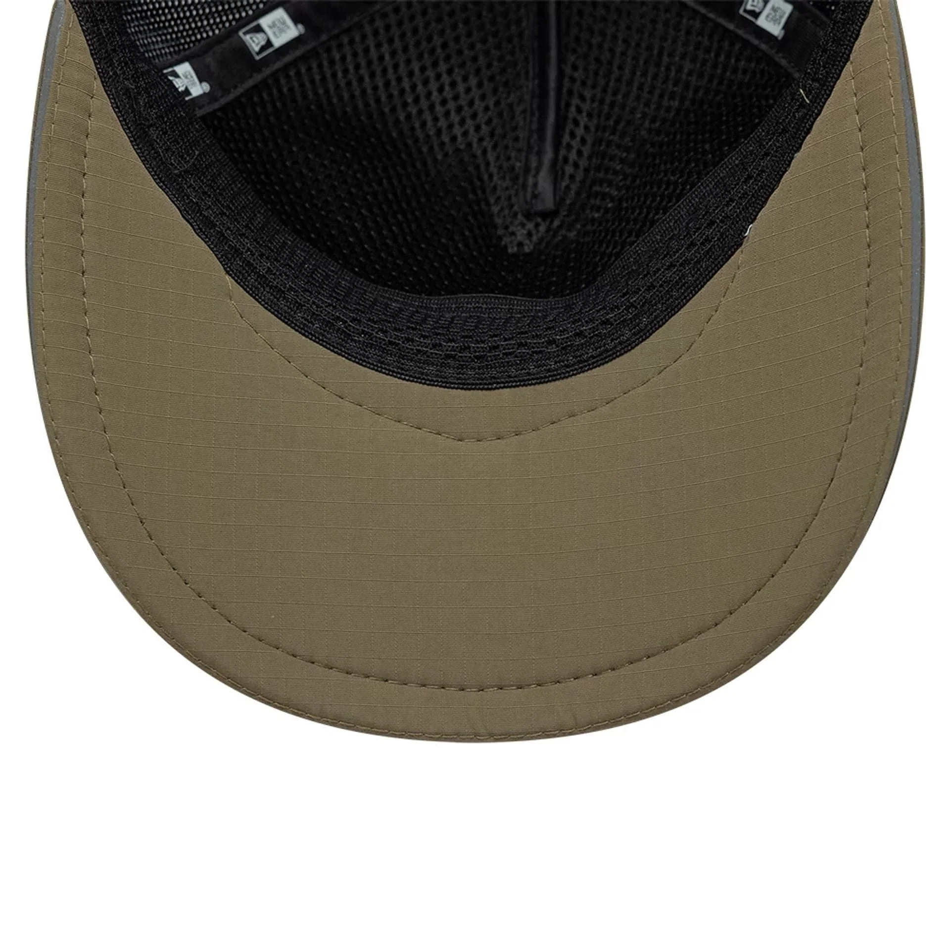 New Era Performance Green 9FORTY M-Crown A-Frame Trucker Adjustable Cap - Image 5