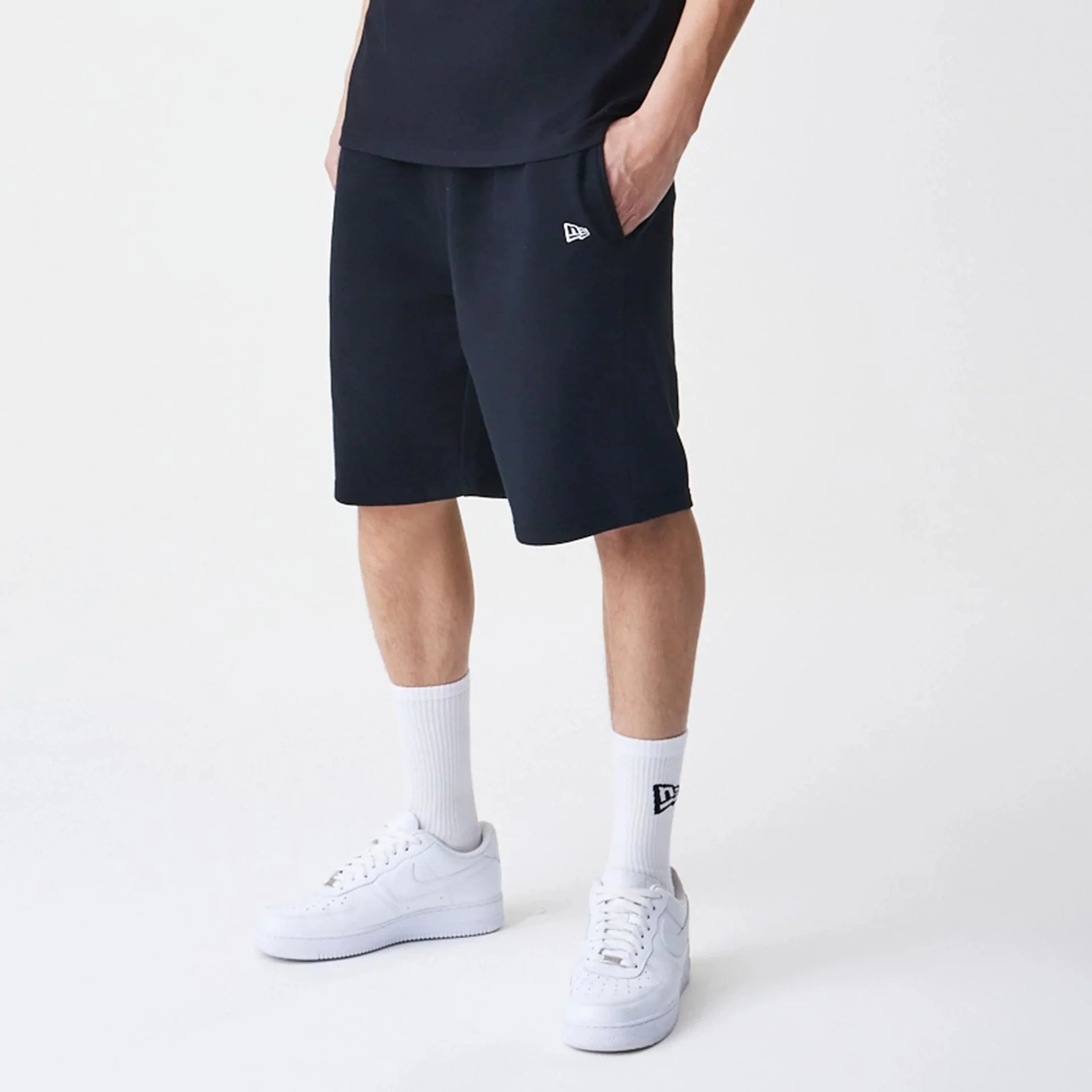 New Era Premium Essential Black Oversized Shorts - Image 3