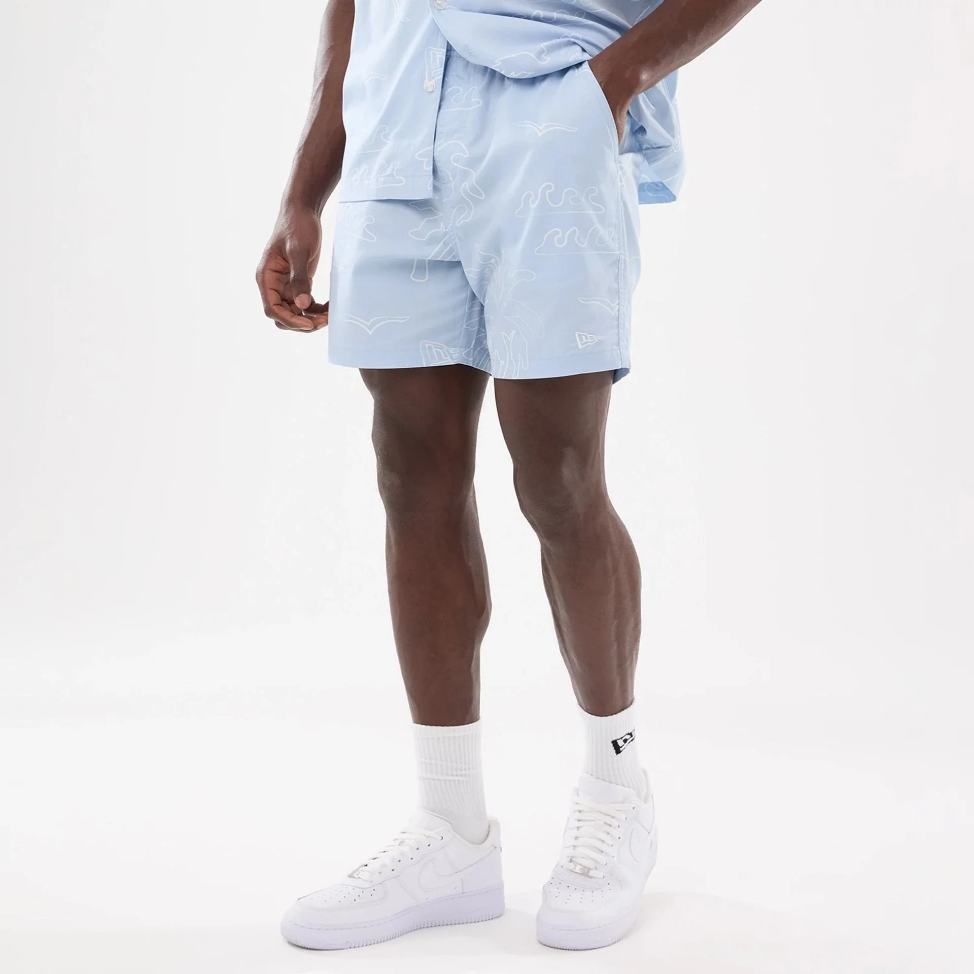 New Era Resort Blue Oversized Shorts - Image 8