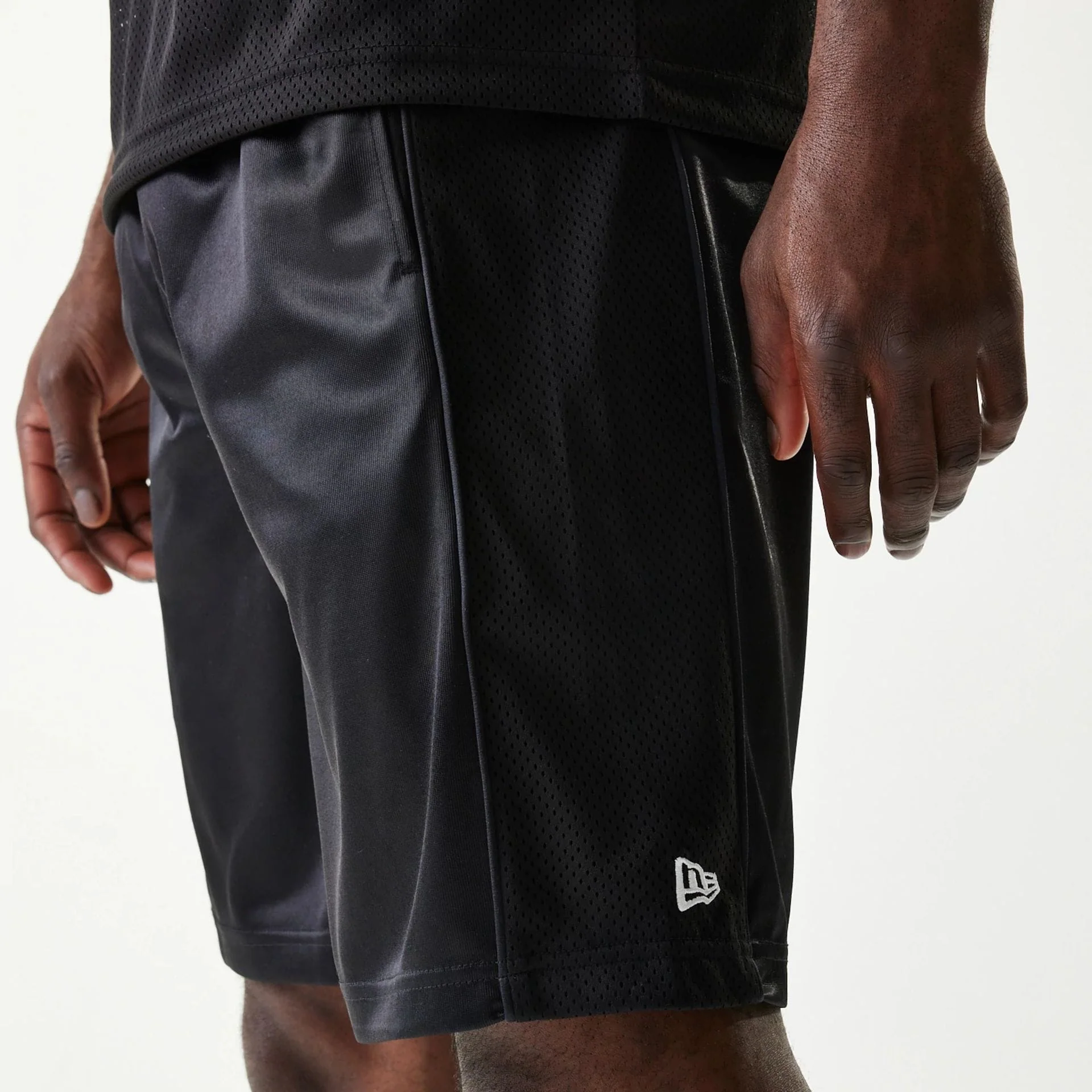 New Era Retro Sports Black Mesh Shorts - Image 7