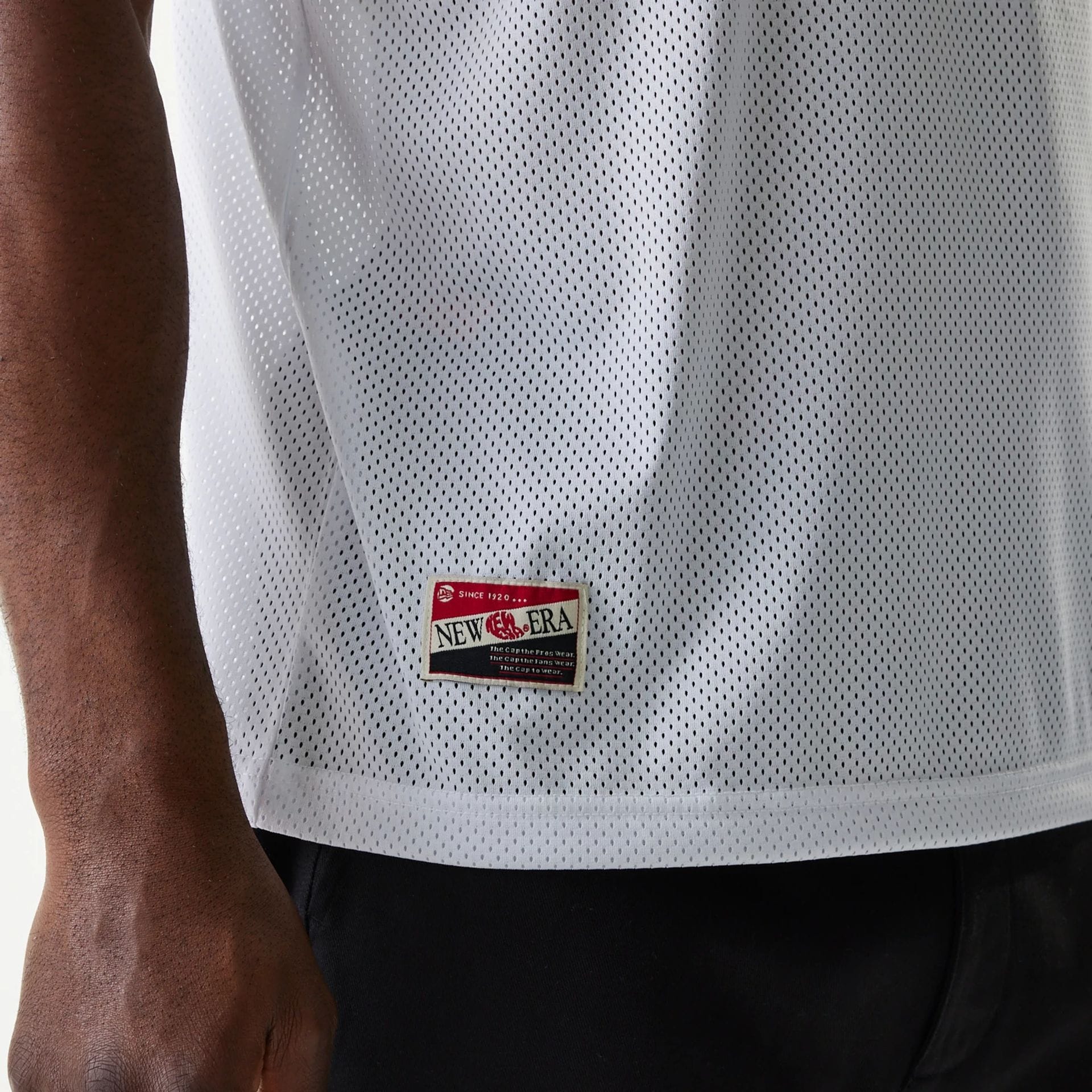 New Era Retro Sports White Mesh Jersey - Image 4