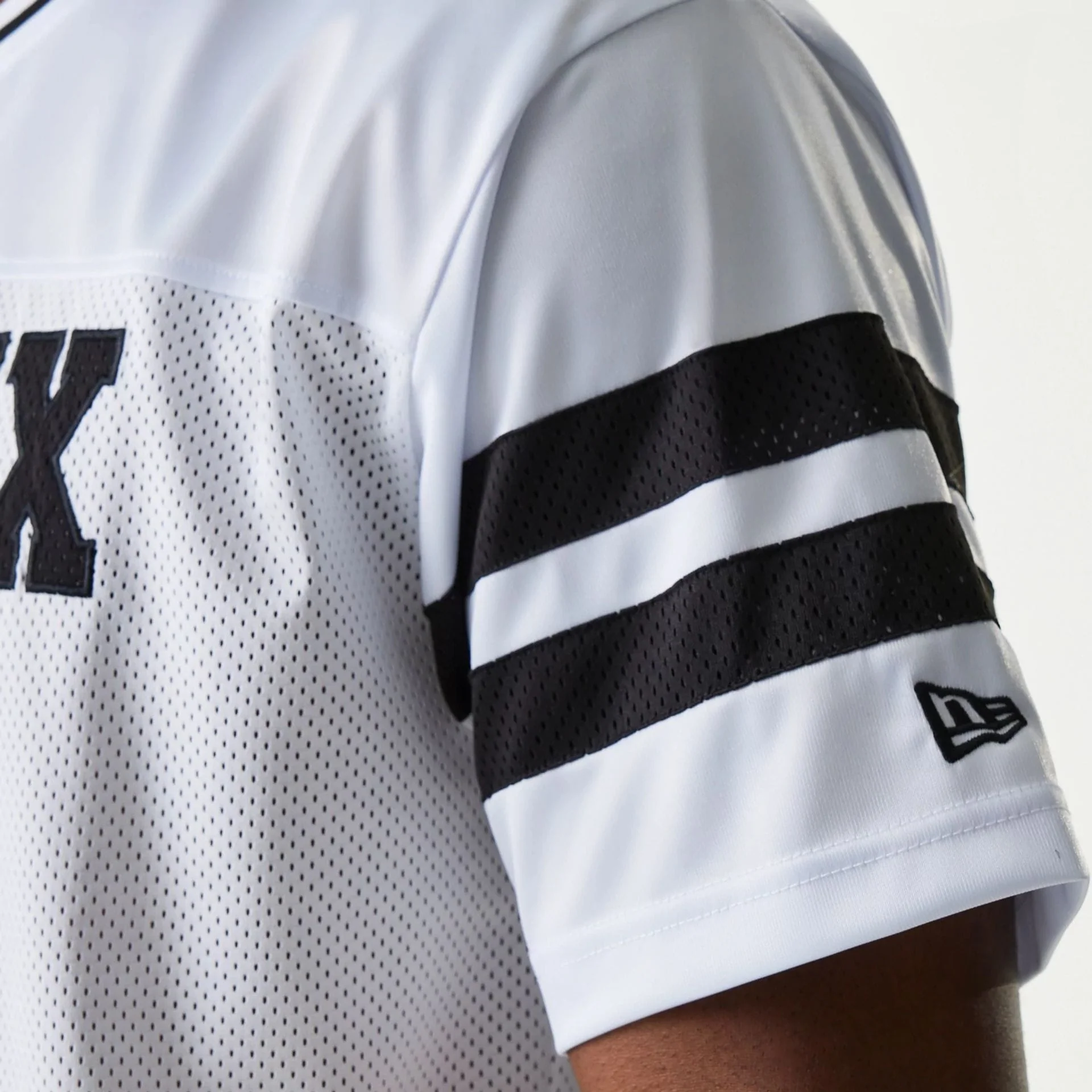 New Era Retro Sports White Mesh Jersey - Image 6