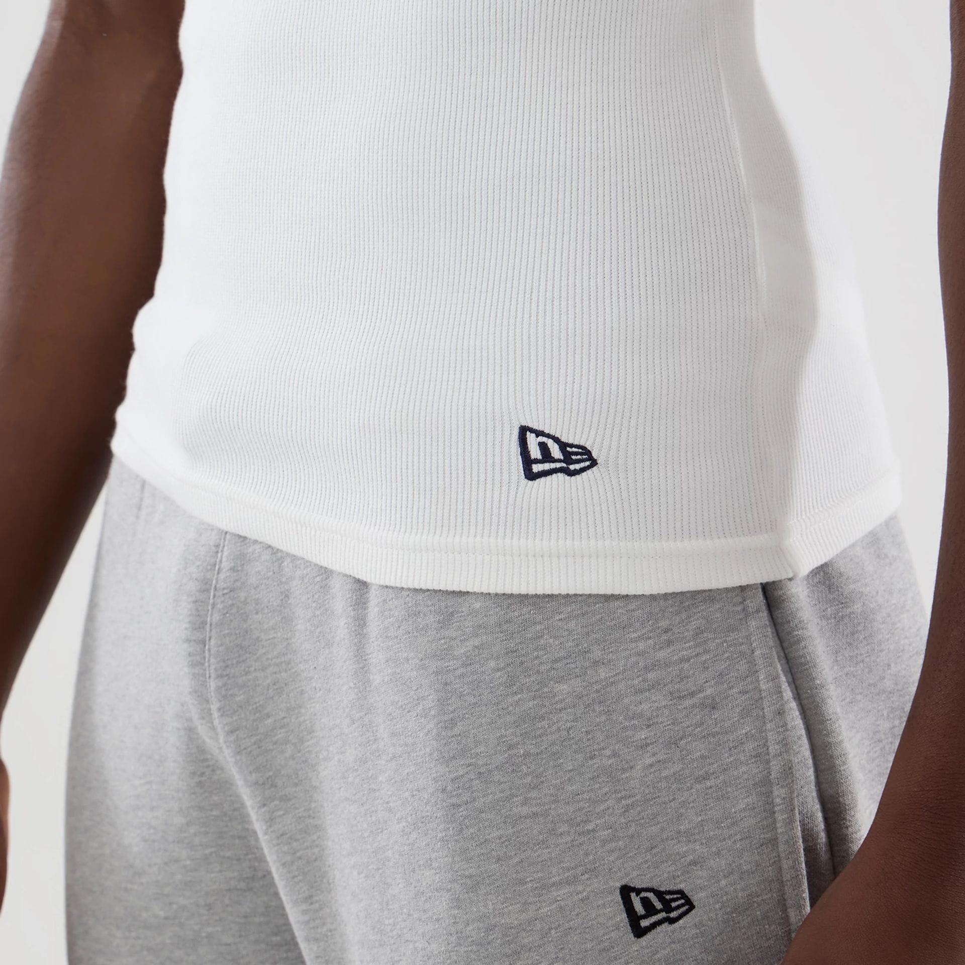 New Era Rib White Vest - Image 6