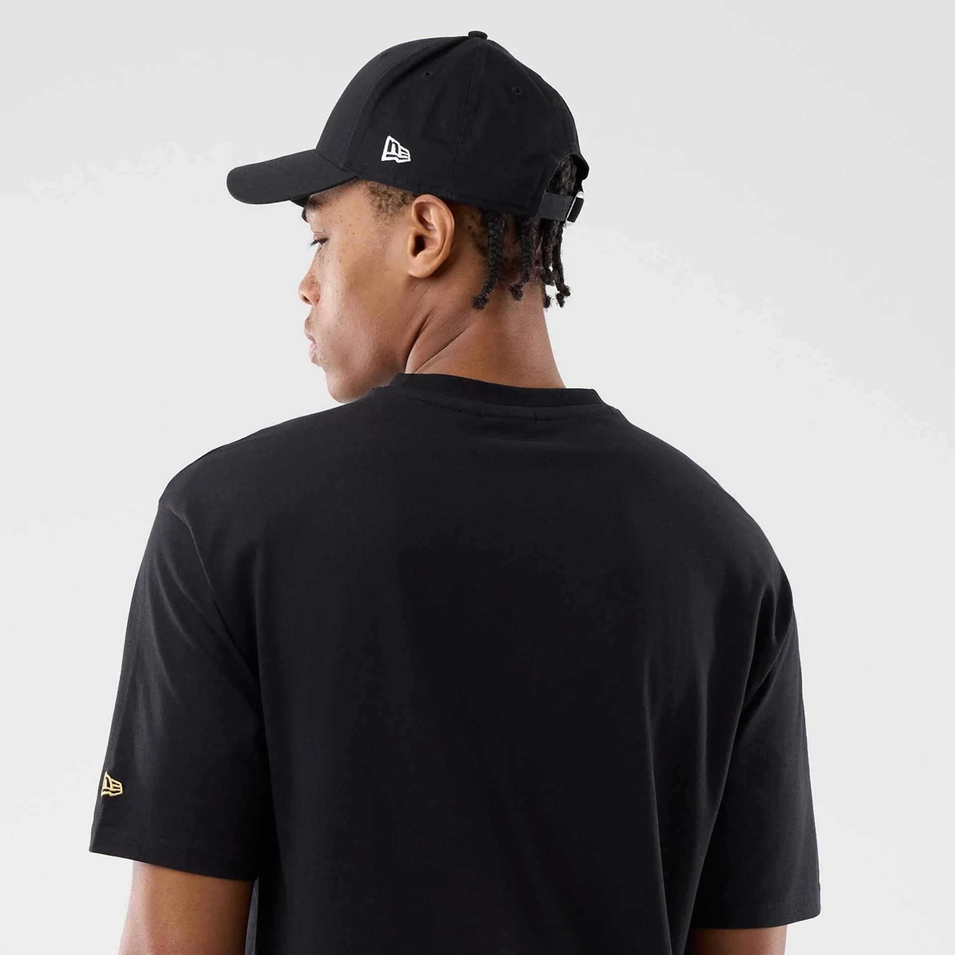 New Era Sticker Barcelona Black Oversized T-Shirt - Image 7