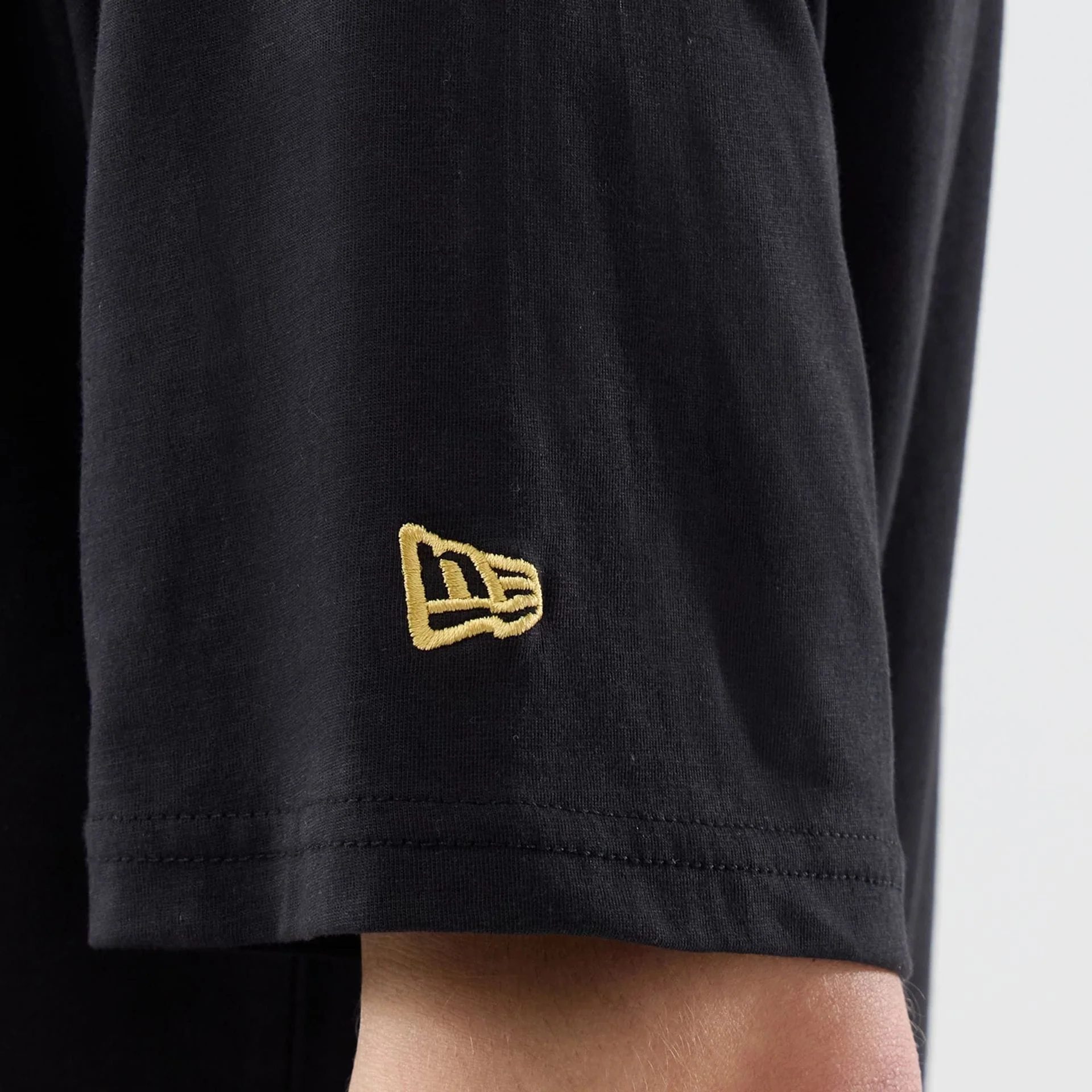 New Era Sticker Dubai Black Oversized T-Shirt - Image 5
