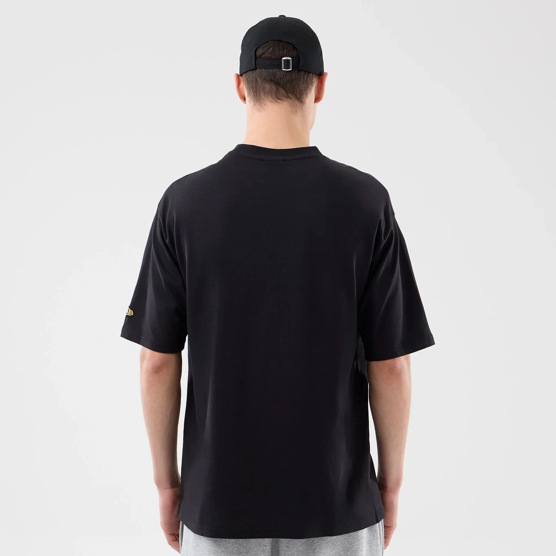 New Era Sticker Lisbon Black Oversized T-Shirt - Image 2