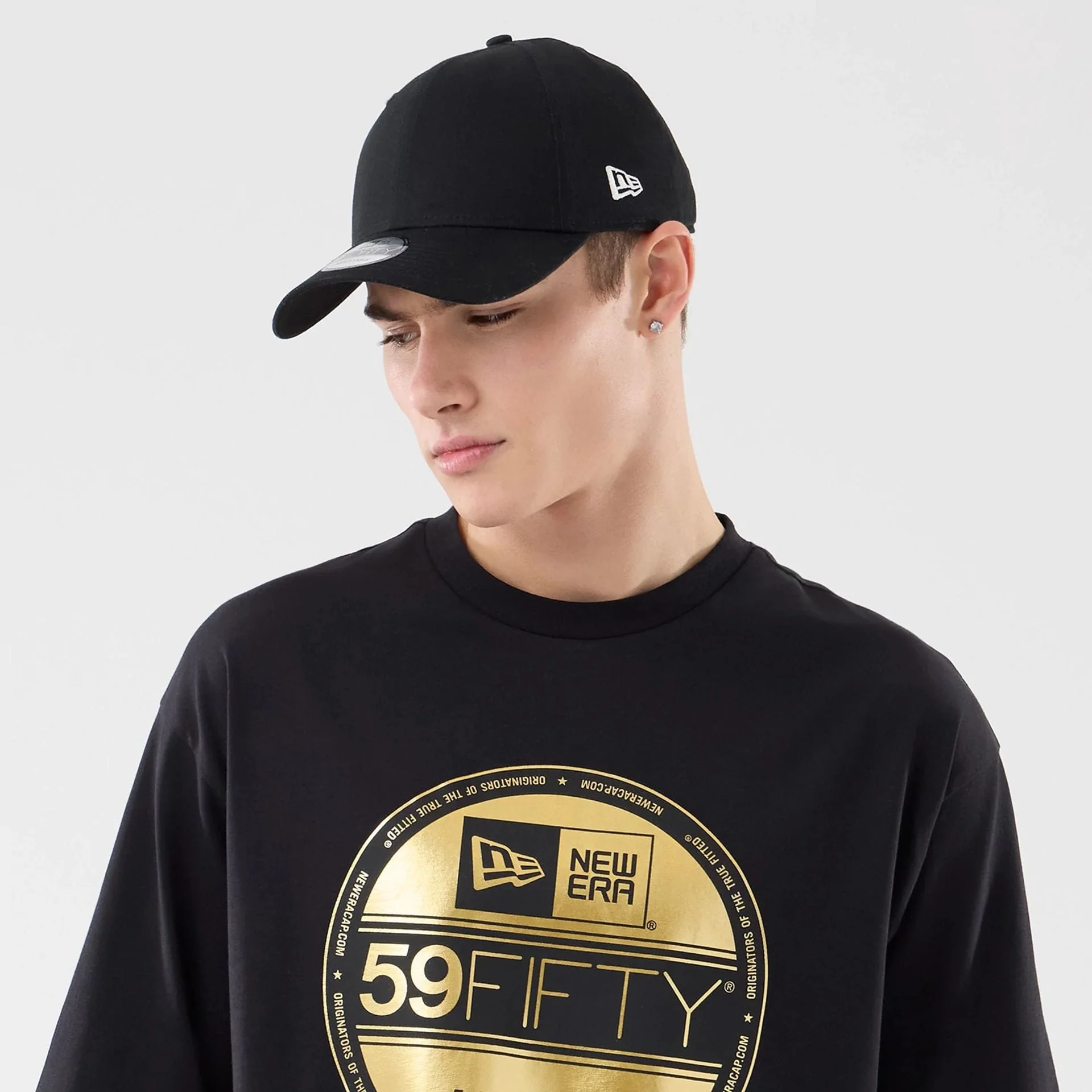 New Era Sticker Lisbon Black Oversized T-Shirt - Image 6