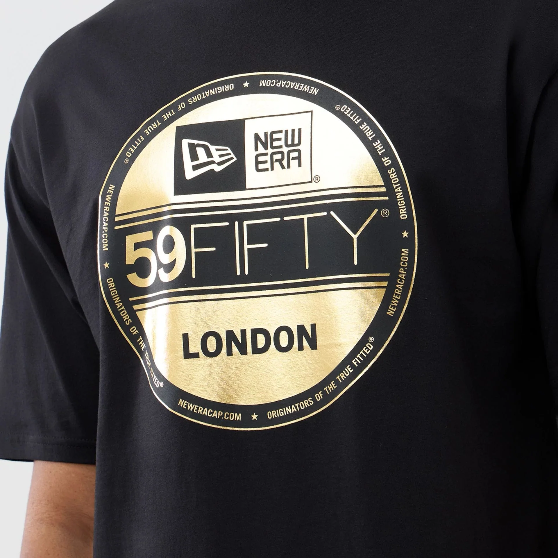 New Era Sticker London Black Oversized T-Shirt - Image 3