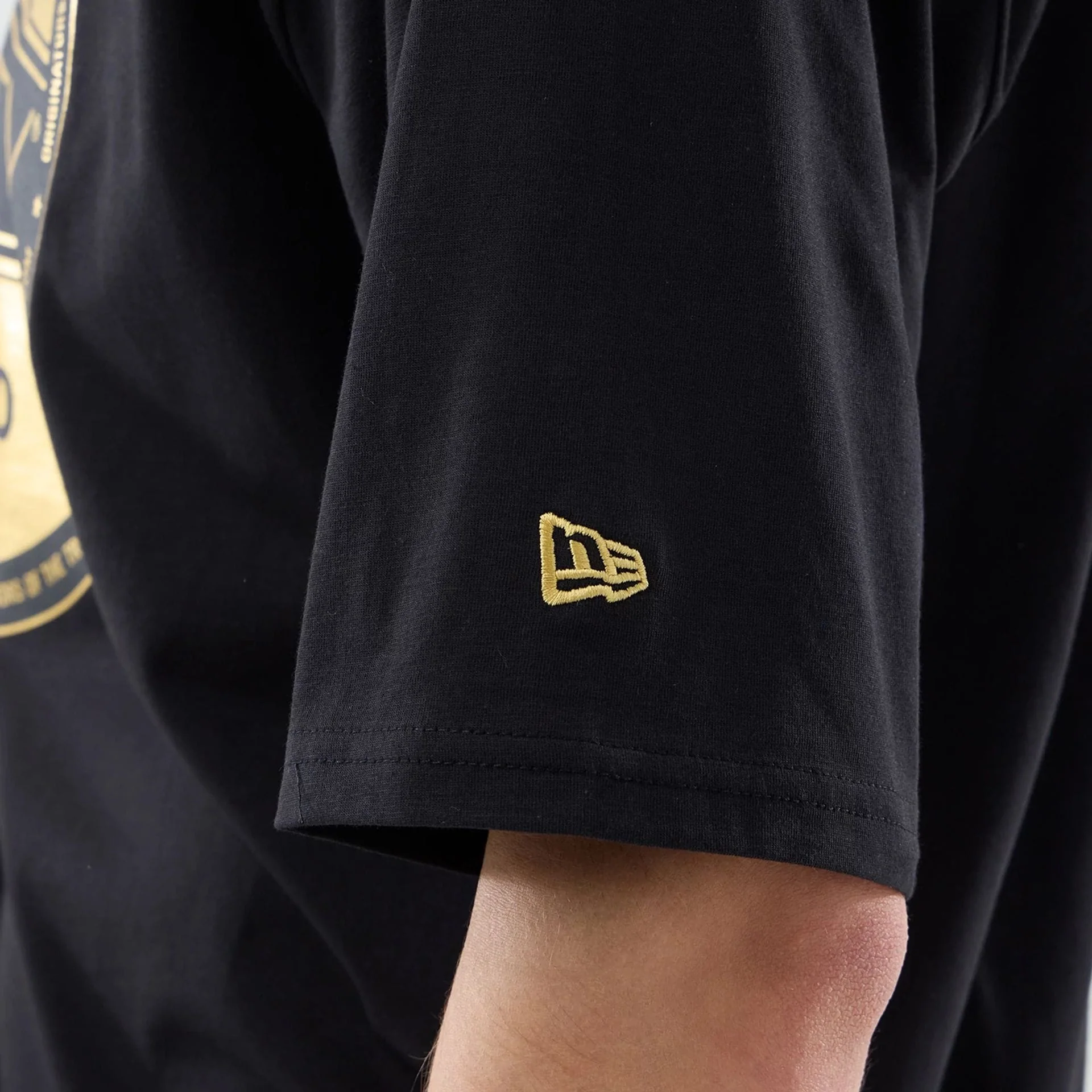 New Era Sticker Porto Black Oversized T-Shirt - Image 4