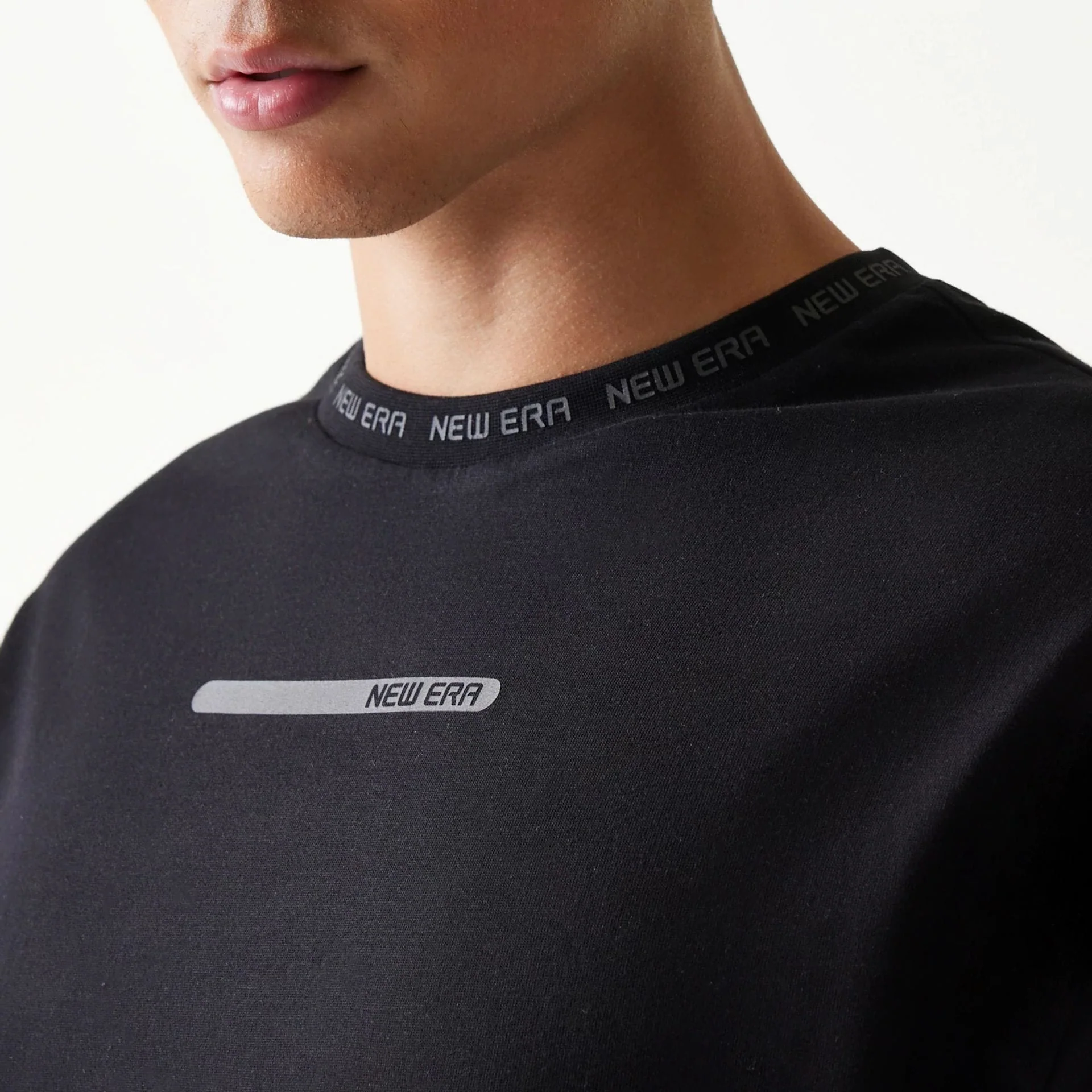 New Era Tech Black Oversized T-Shirt - Image 4