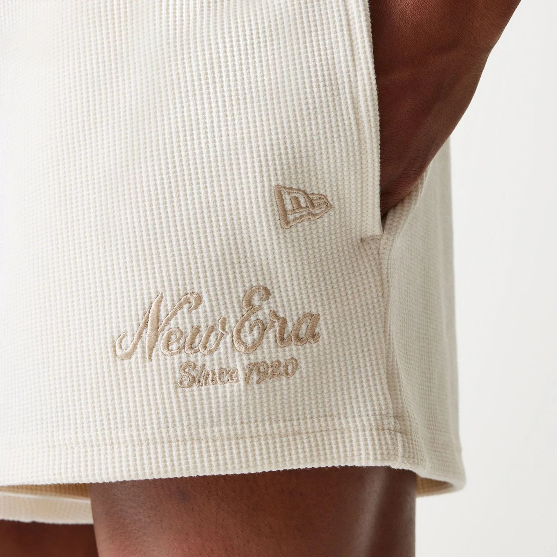 New Era Waffle Open White Shorts - Image 4