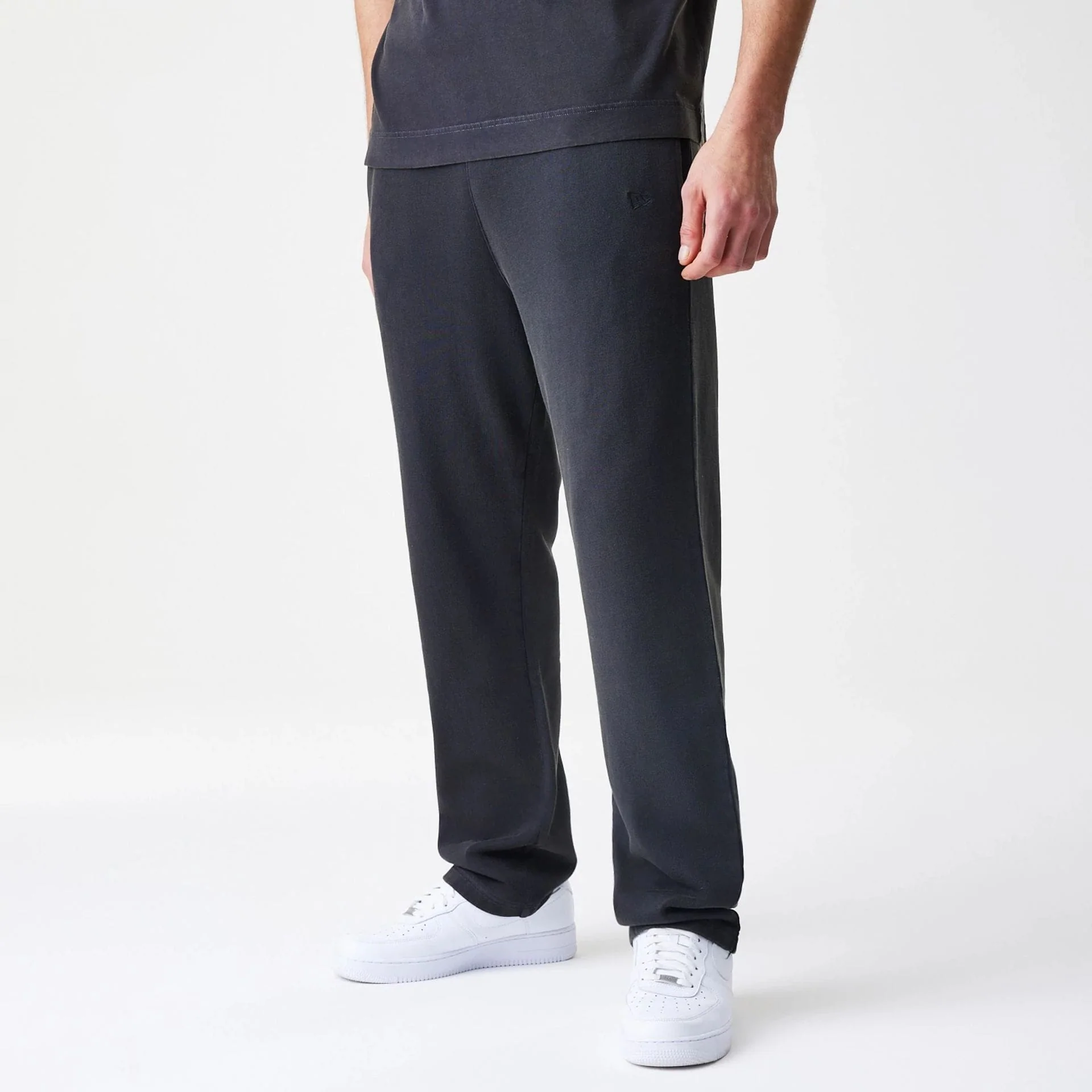 New Era Washed Black Straight Leg Joggers - Image 4