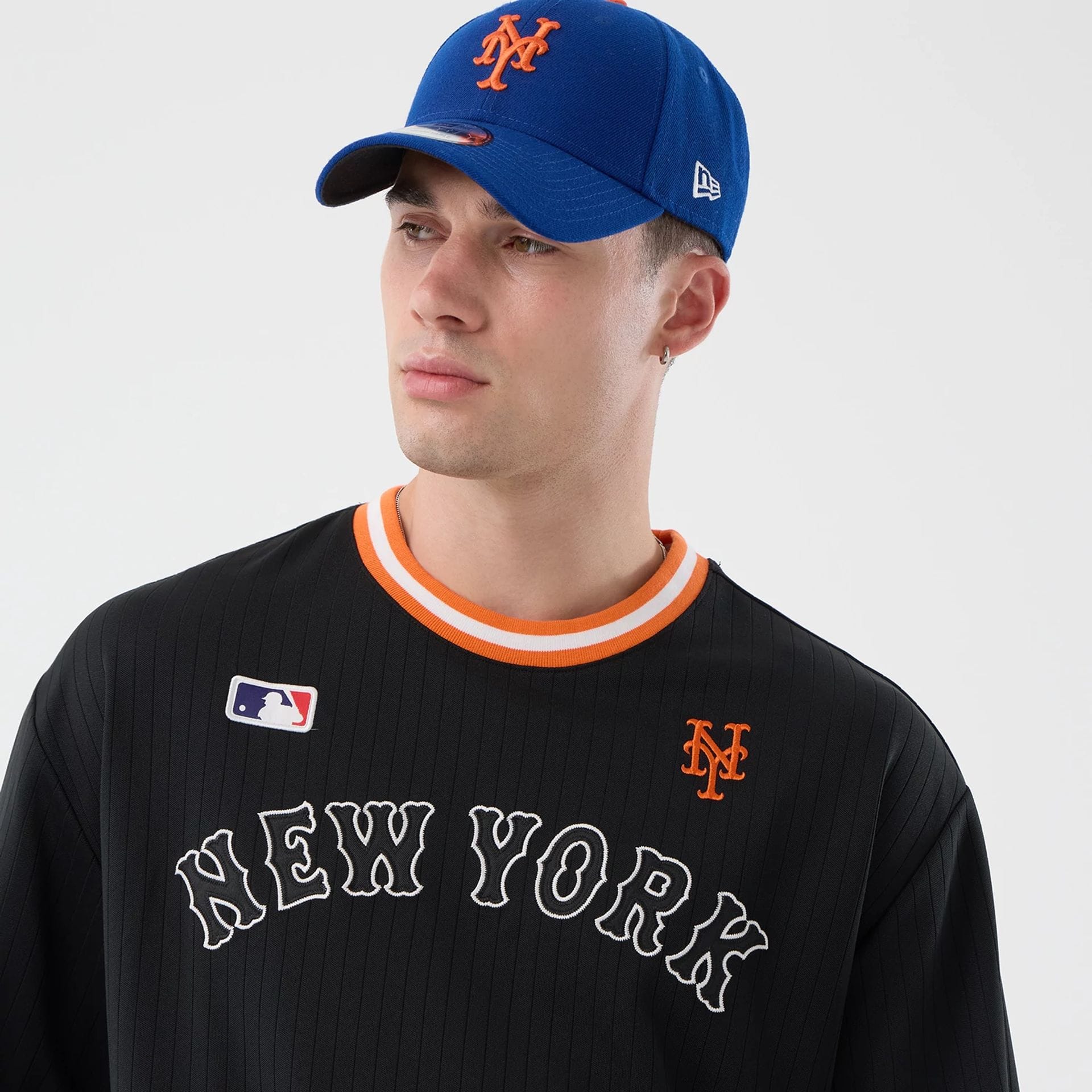 New York Mets MLB Arch Black Oversized T-Shirt - Image 6