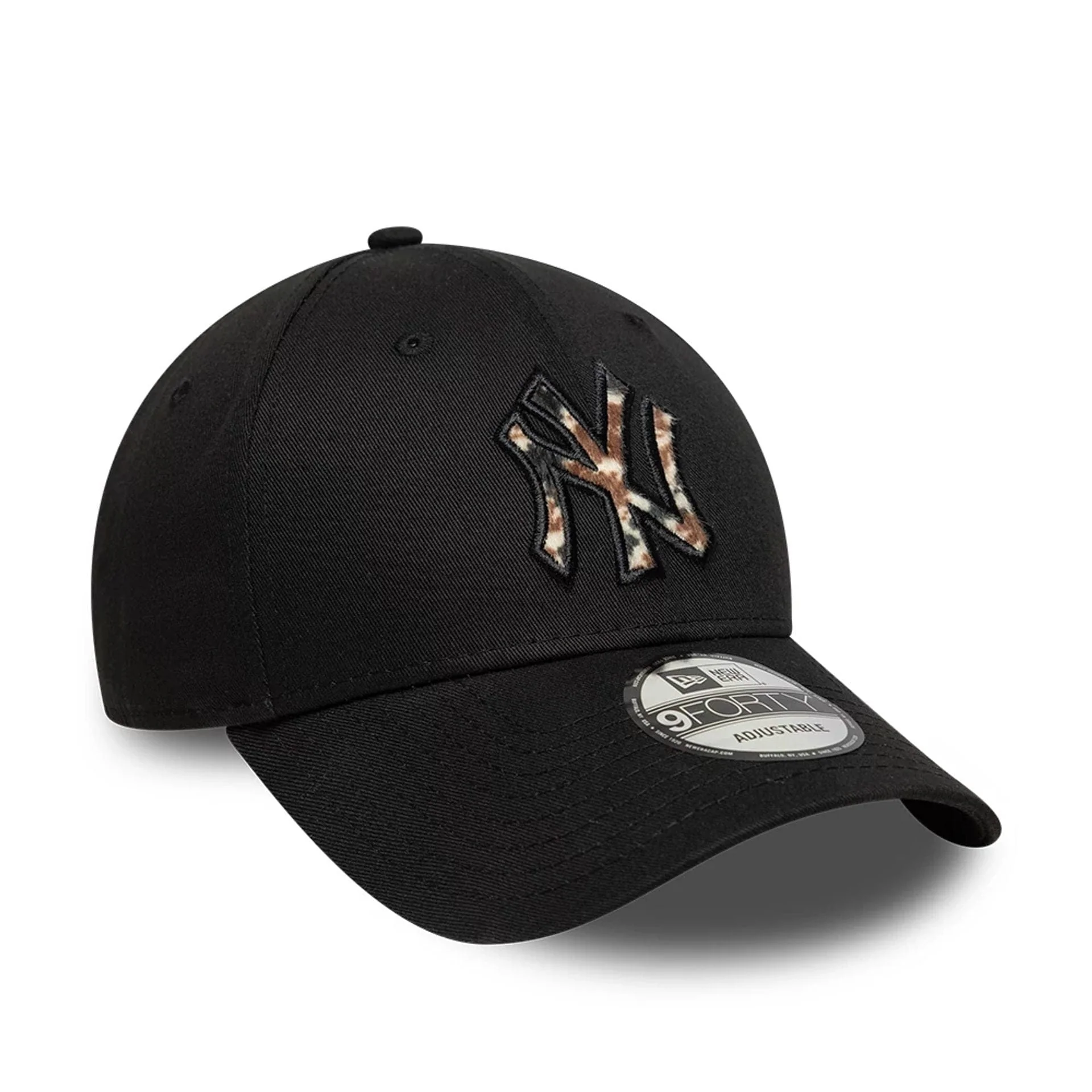 New York Yankees Animal Print Black 9FORTY Adjustable Cap - Image 3
