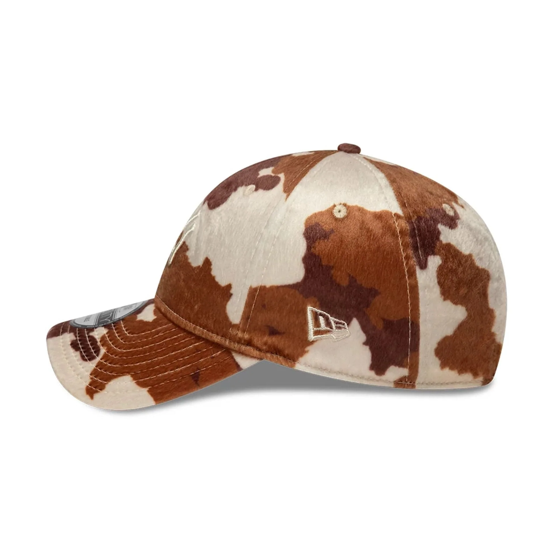 New York Yankees Animal Print Brown 9TWENTY Adjustable Cap - Image 4