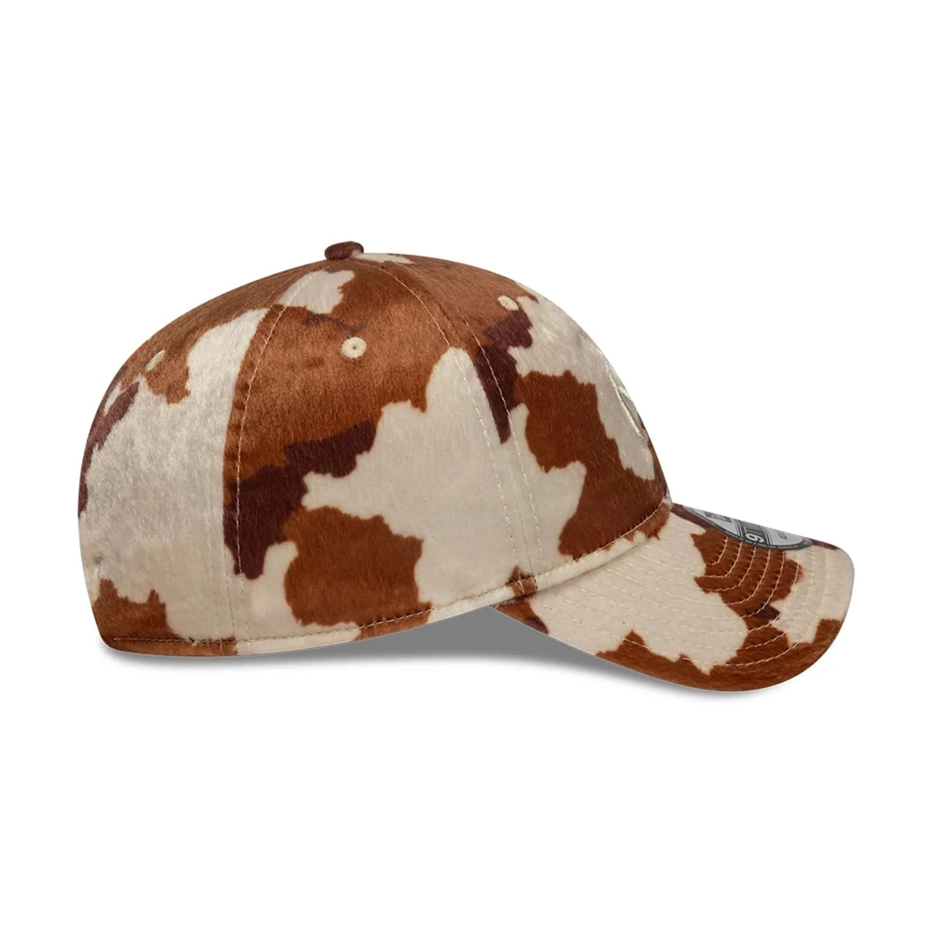 New York Yankees Animal Print Brown 9TWENTY Adjustable Cap - Image 5