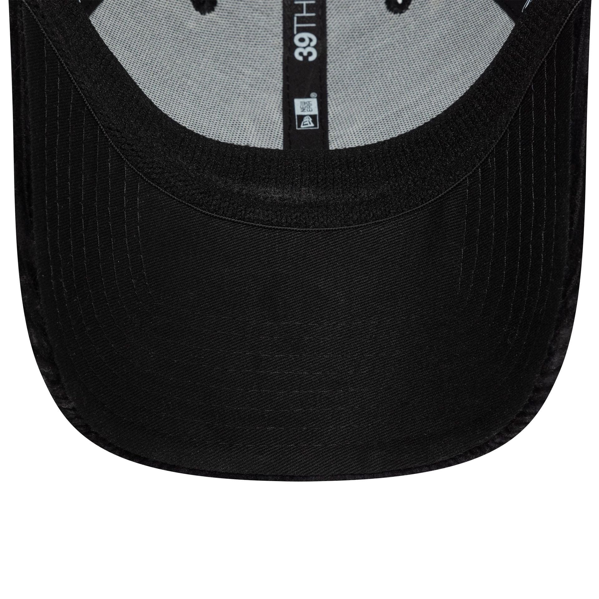 New York Yankees Cord Black 39THIRTY Stretch Fit Cap - Image 5