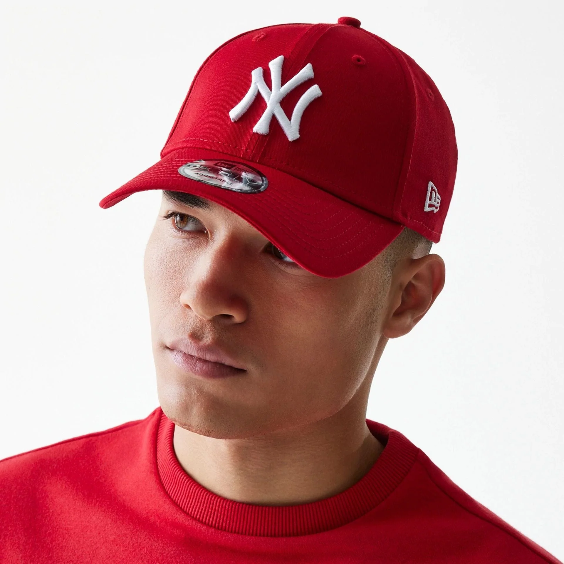New York Yankees Essential Red 9FORTY Cap - Image 4