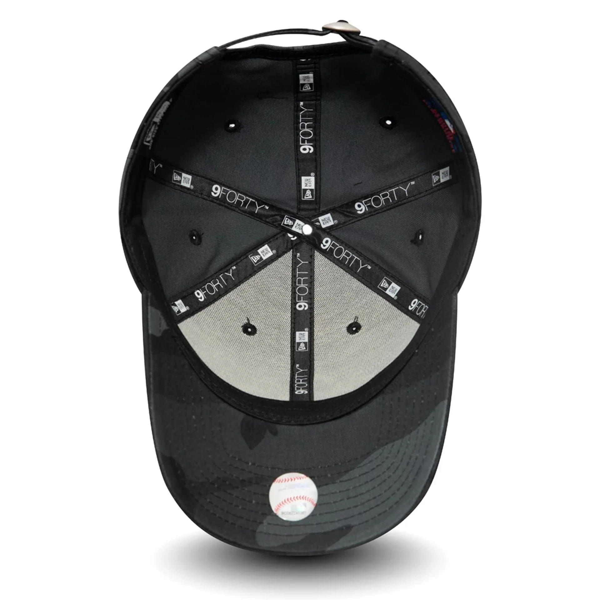 New York Yankees Kids Grey Camo 9FORTY Cap - Image 3