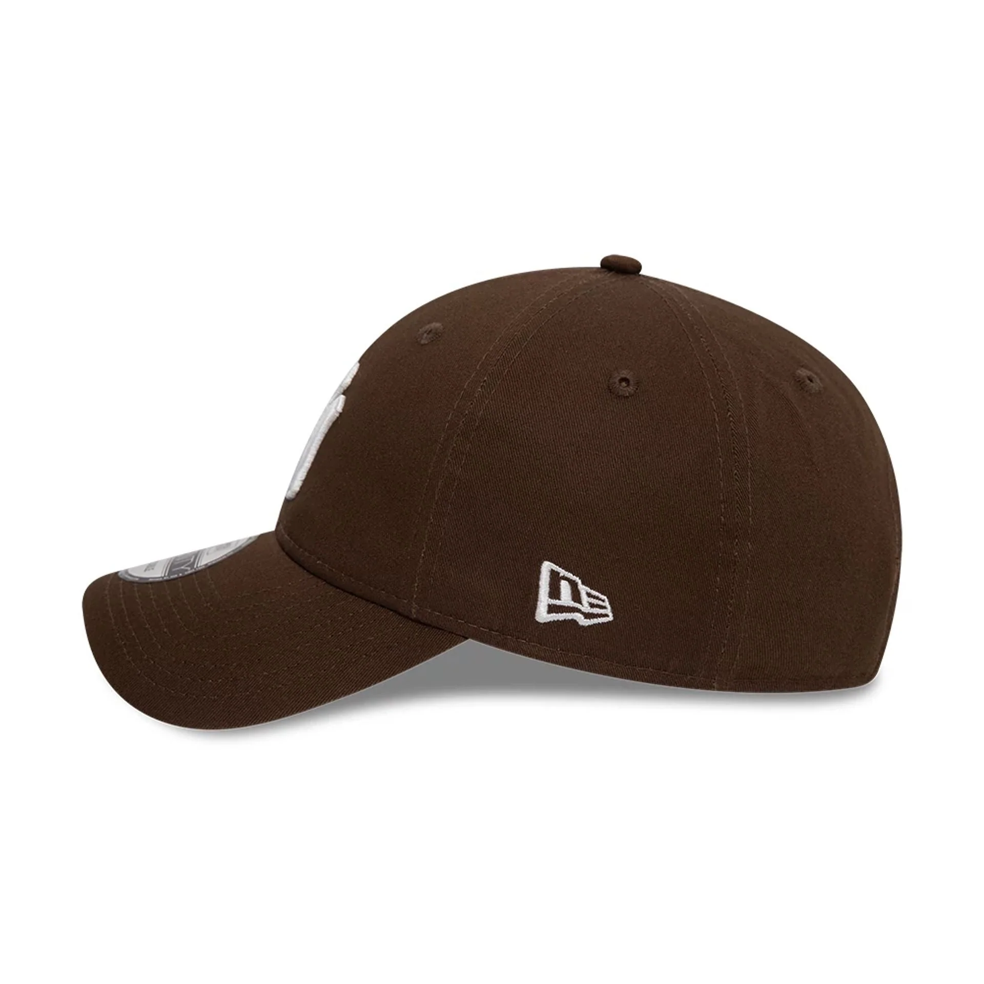 New York Yankees League Essential Dark Brown 9TWENTY Adjustable Cap - Image 4