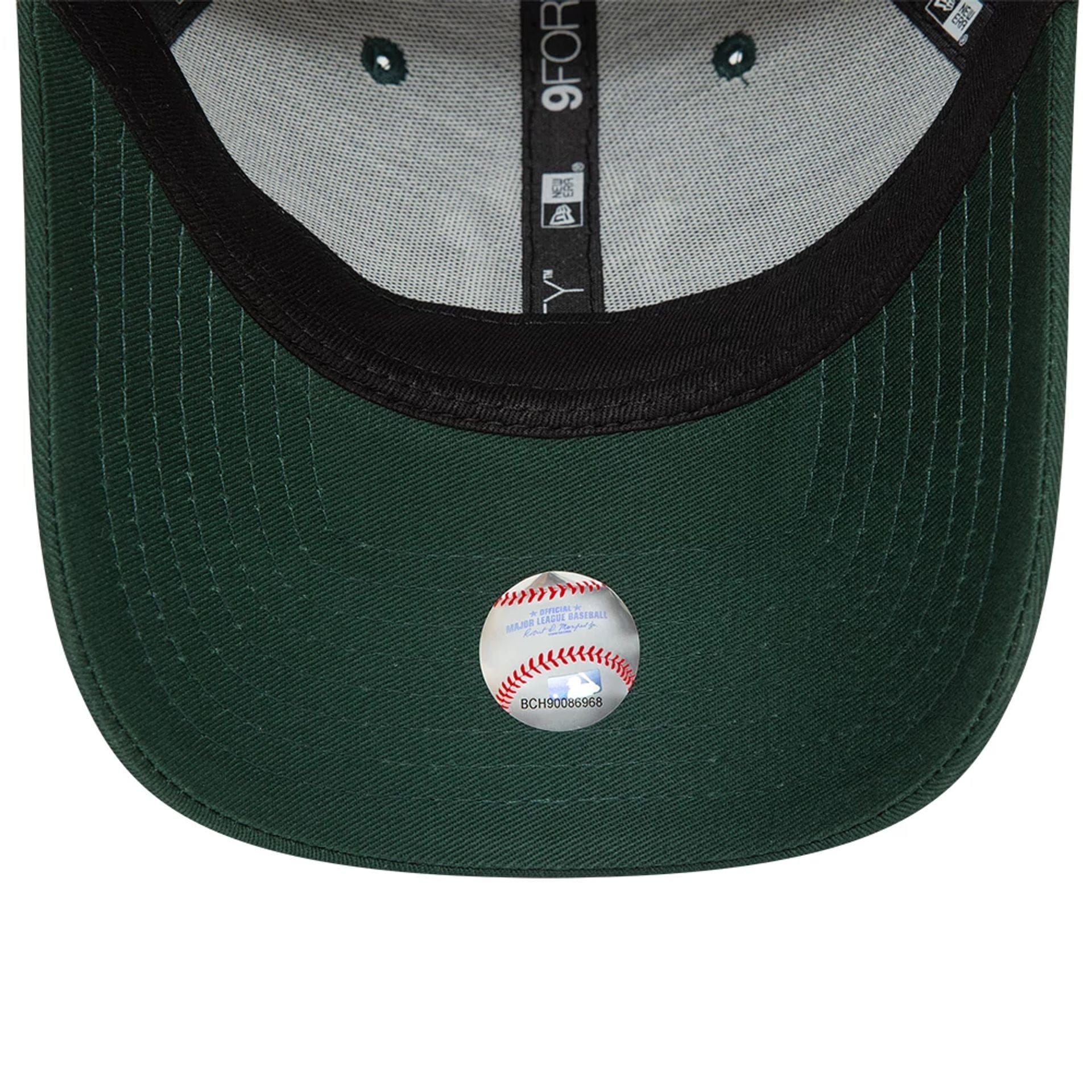 New York Yankees League Essential Dark Green 9FORTY Adjustable Cap - Image 2