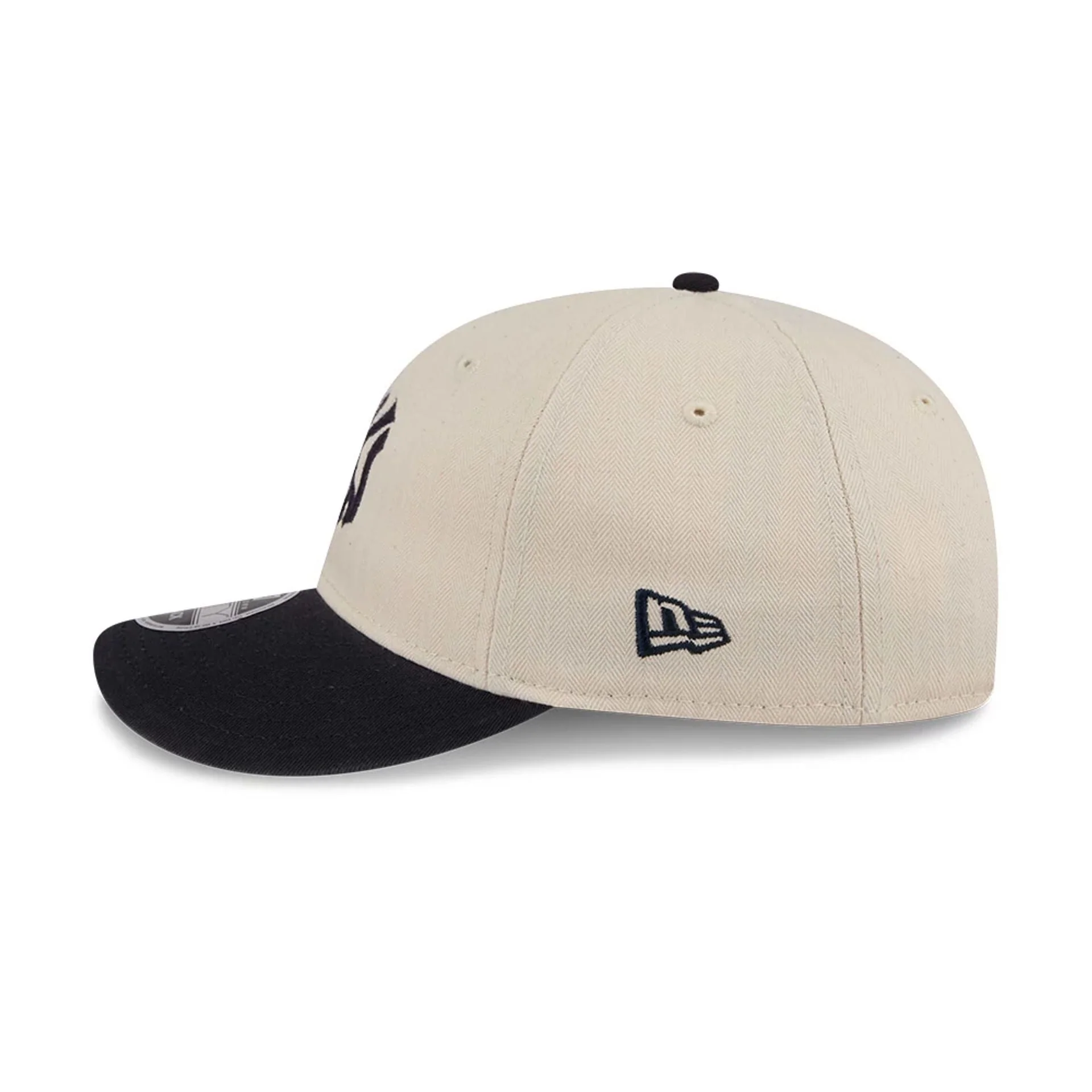 New York Yankees MLB Americana Herringbone White Retro Crown 9FIFTY Adjustable Cap - Image 7