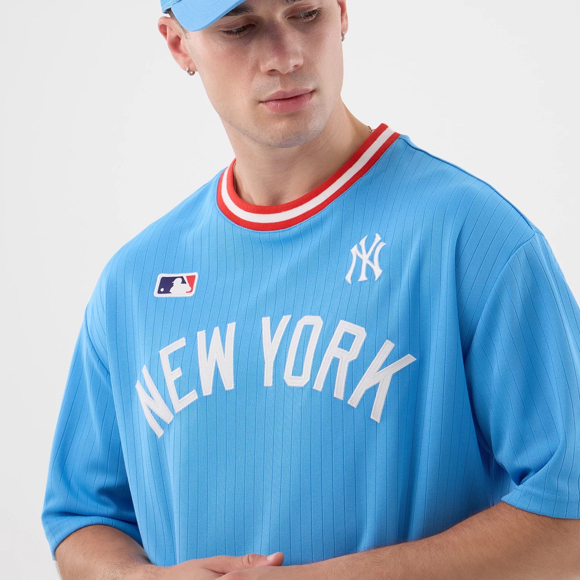 New York Yankees MLB Arch Pastel Blue Oversized T-Shirt - Image 4