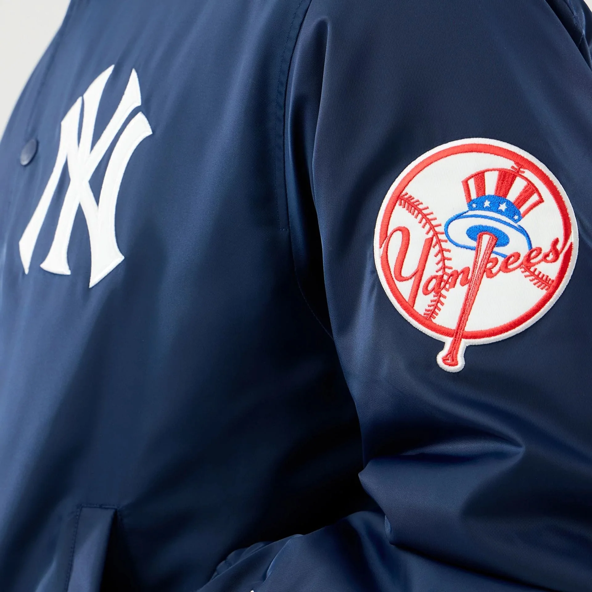 New York Yankees MLB Authentic Navy Stadium Jacket - Image 3