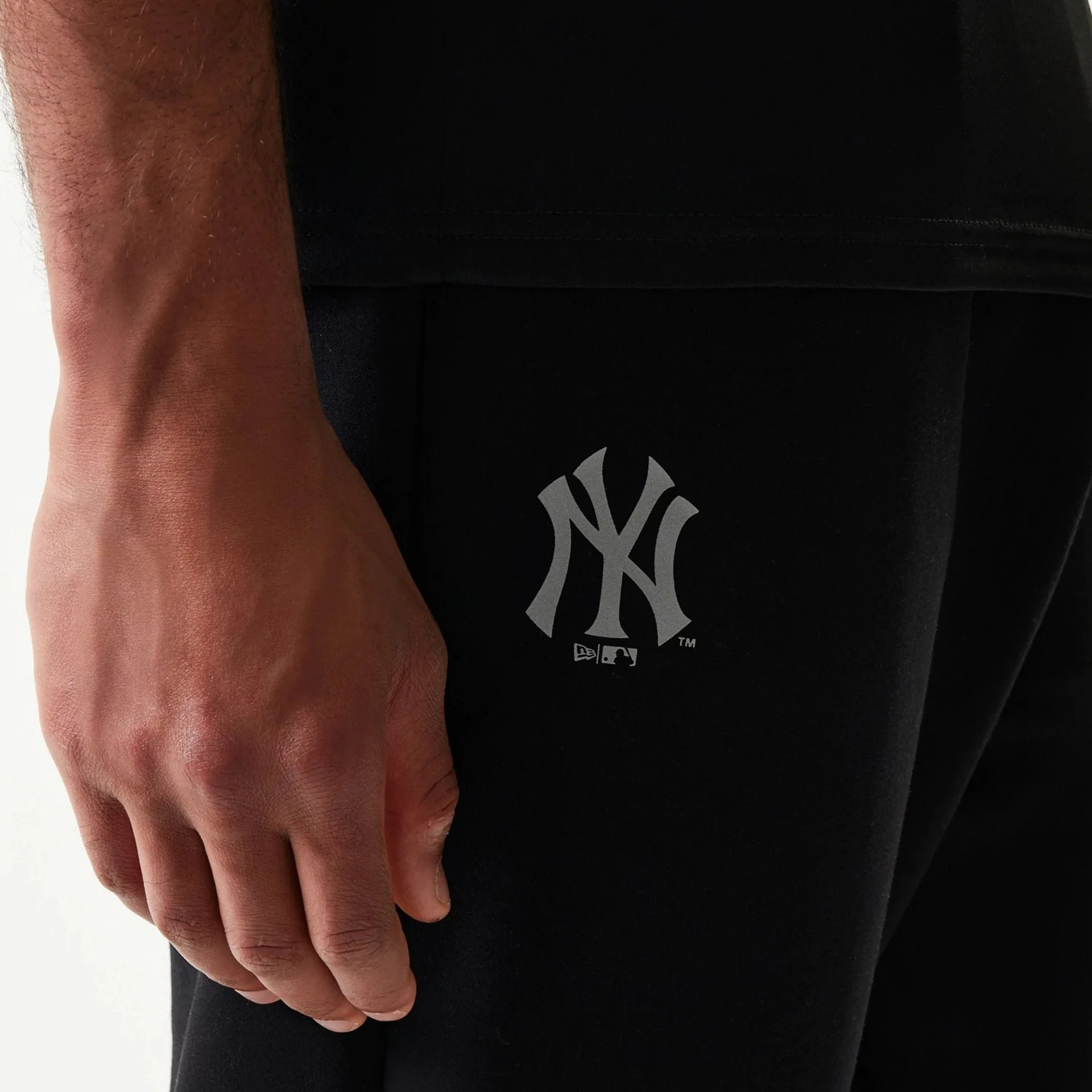 New York Yankees MLB Black Joggers - Image 4