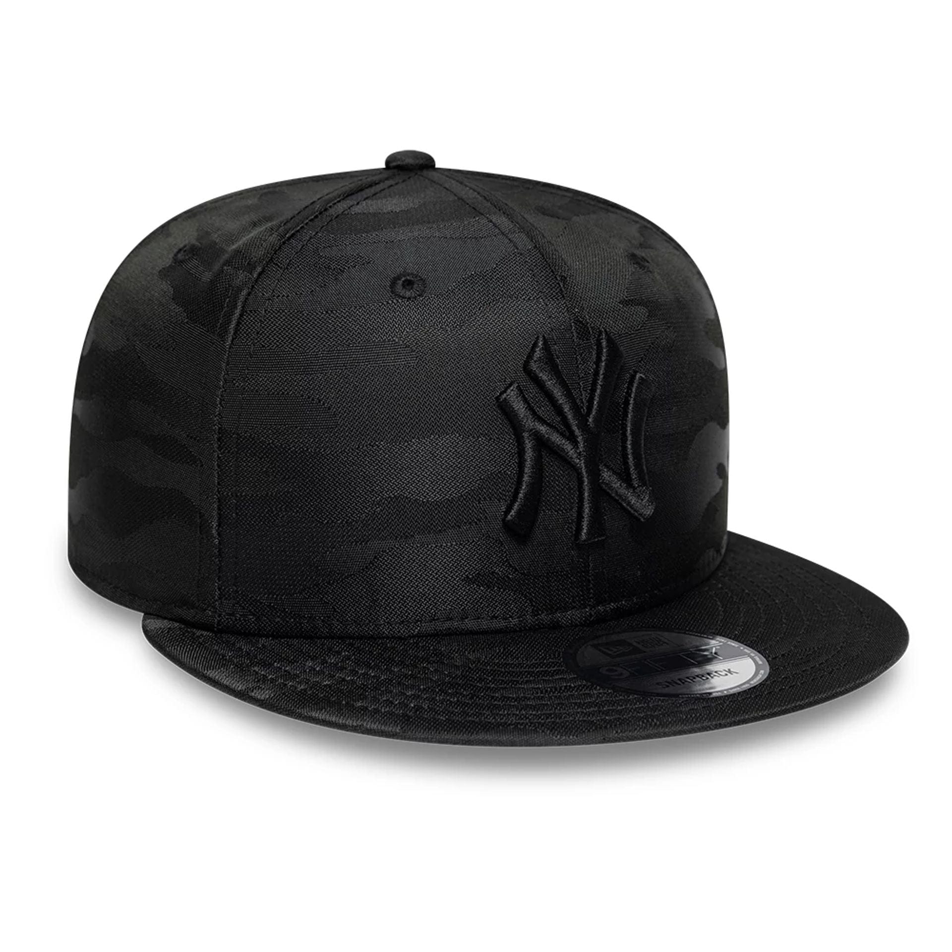 New York Yankees MLB Black On Black 9FIFTY Snapback Cap - Image 3