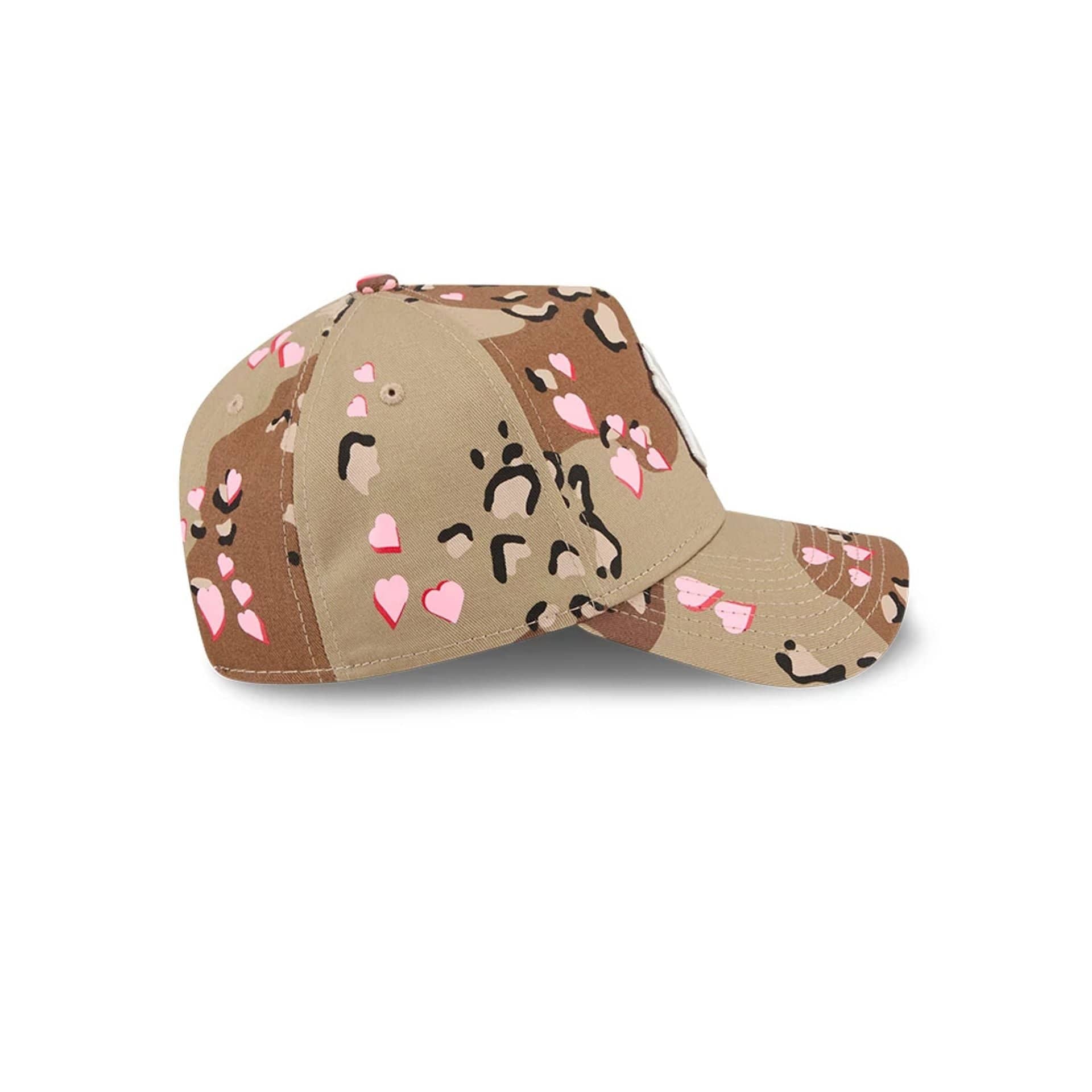 New York Yankees MLB Camo Hearts Desert Camo 9FORTY A-Frame Adjustable Cap - Image 6