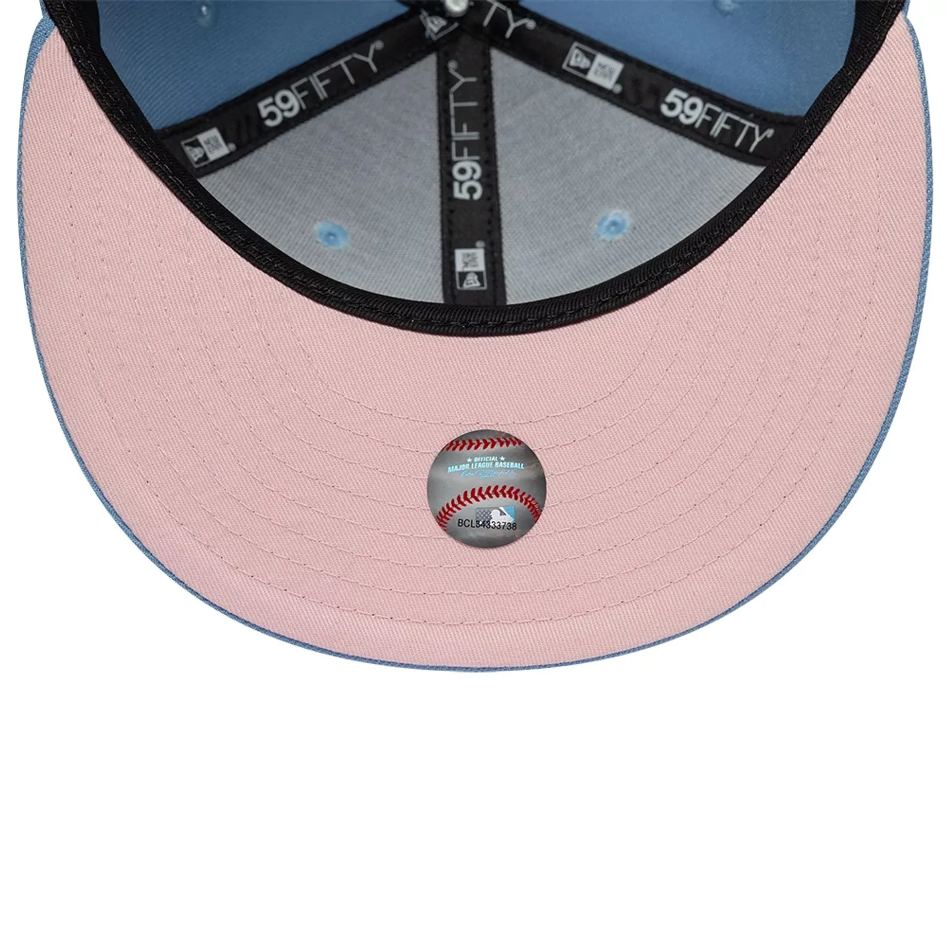 New York Yankees MLB Cherub Pastel Blue 59FIFTY Fitted Cap - Image 2