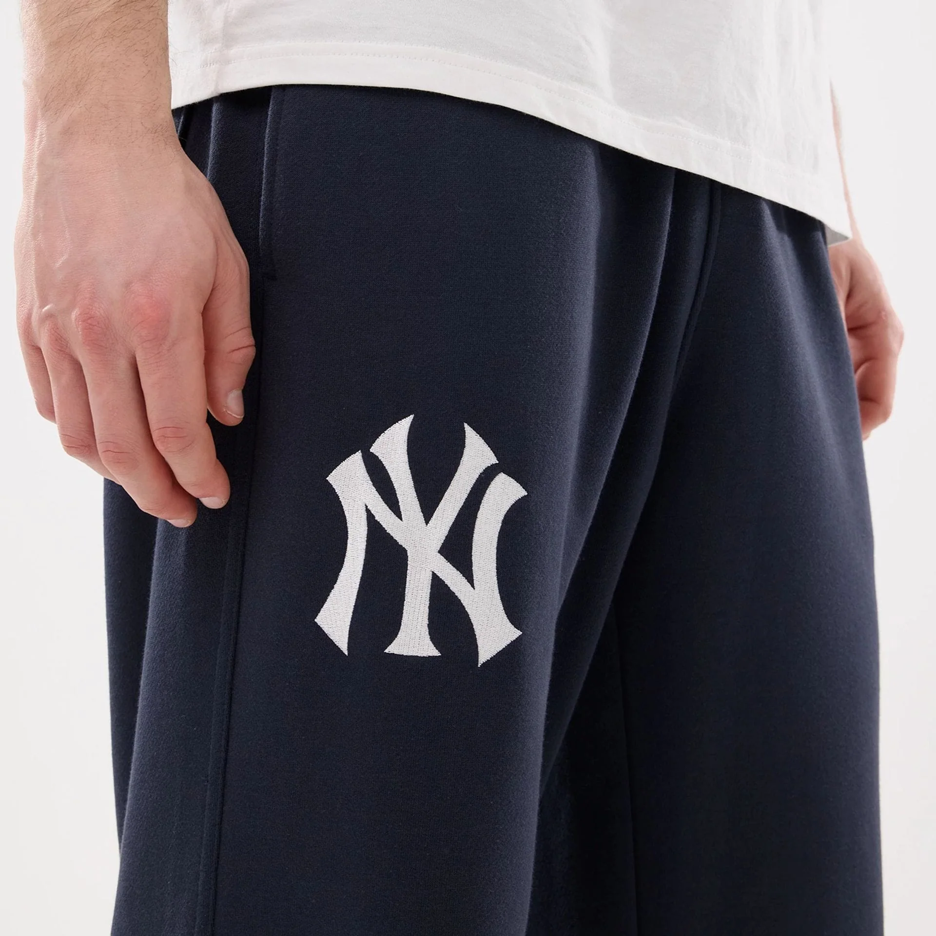 New York Yankees MLB Comfort Blue Joggers - Image 3